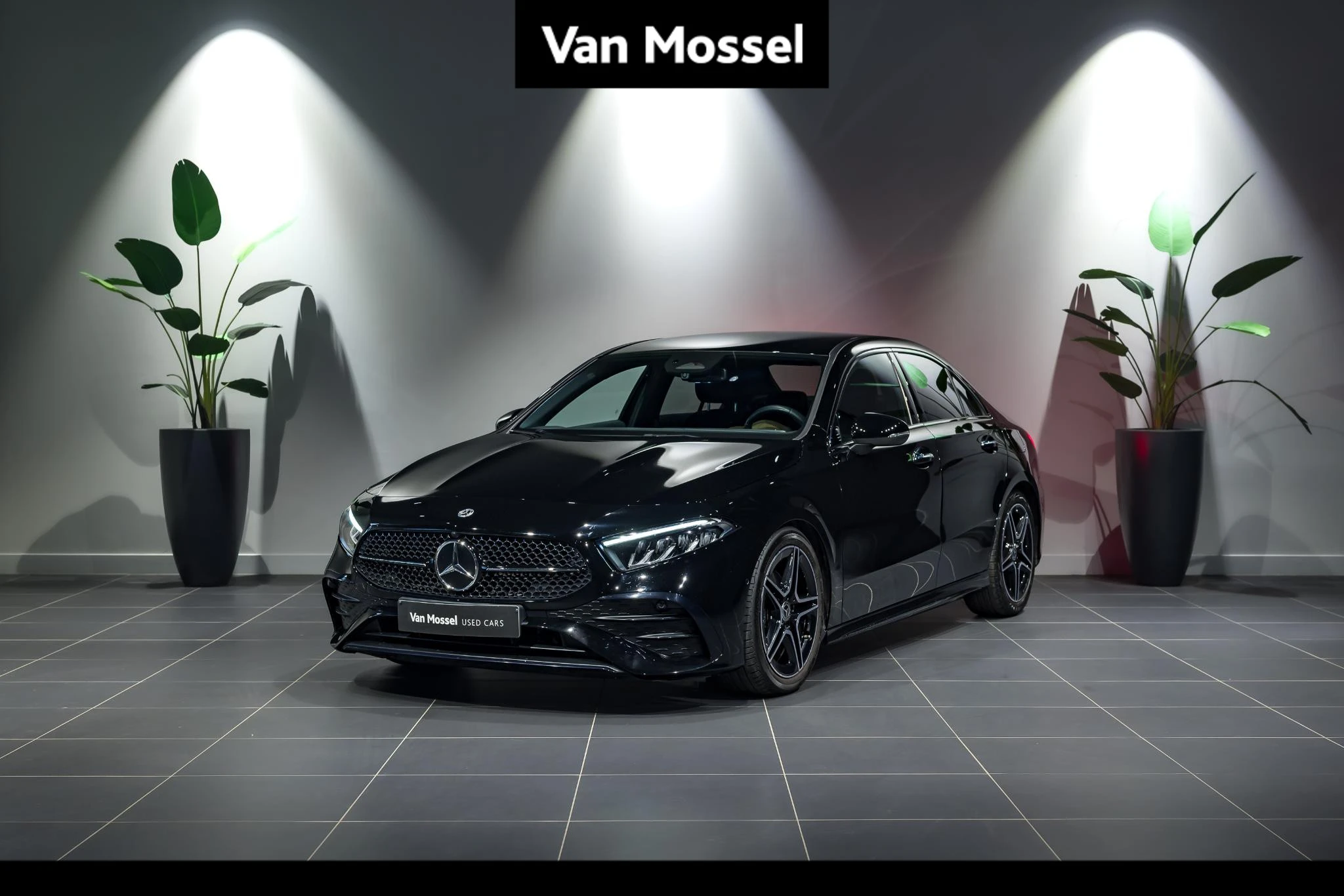 Mercedes-Benz-A-Klasse-image-0