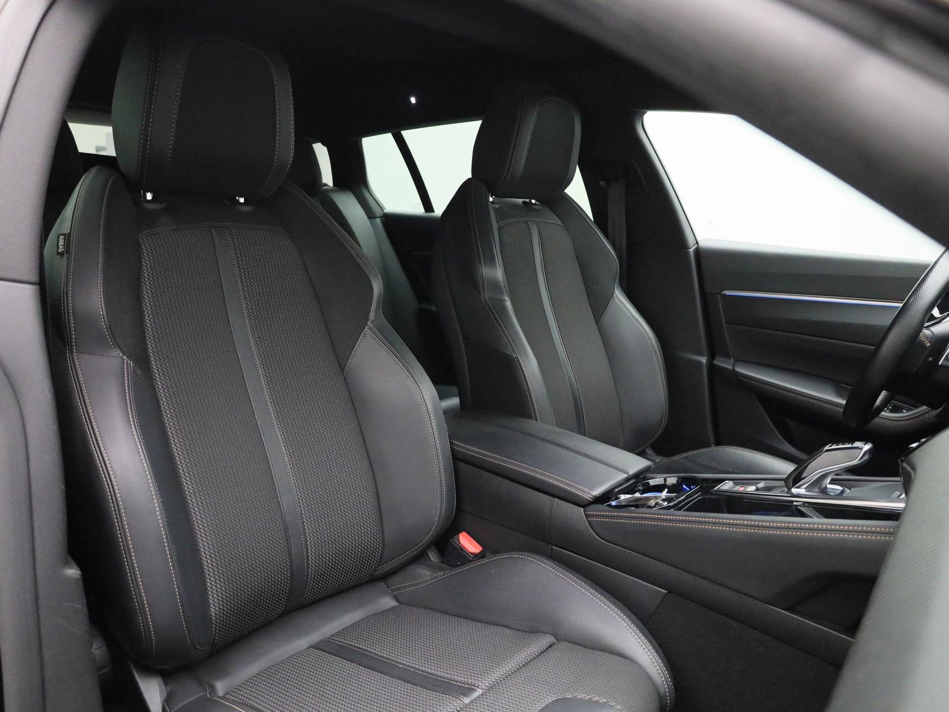 Peugeot-508-image-34