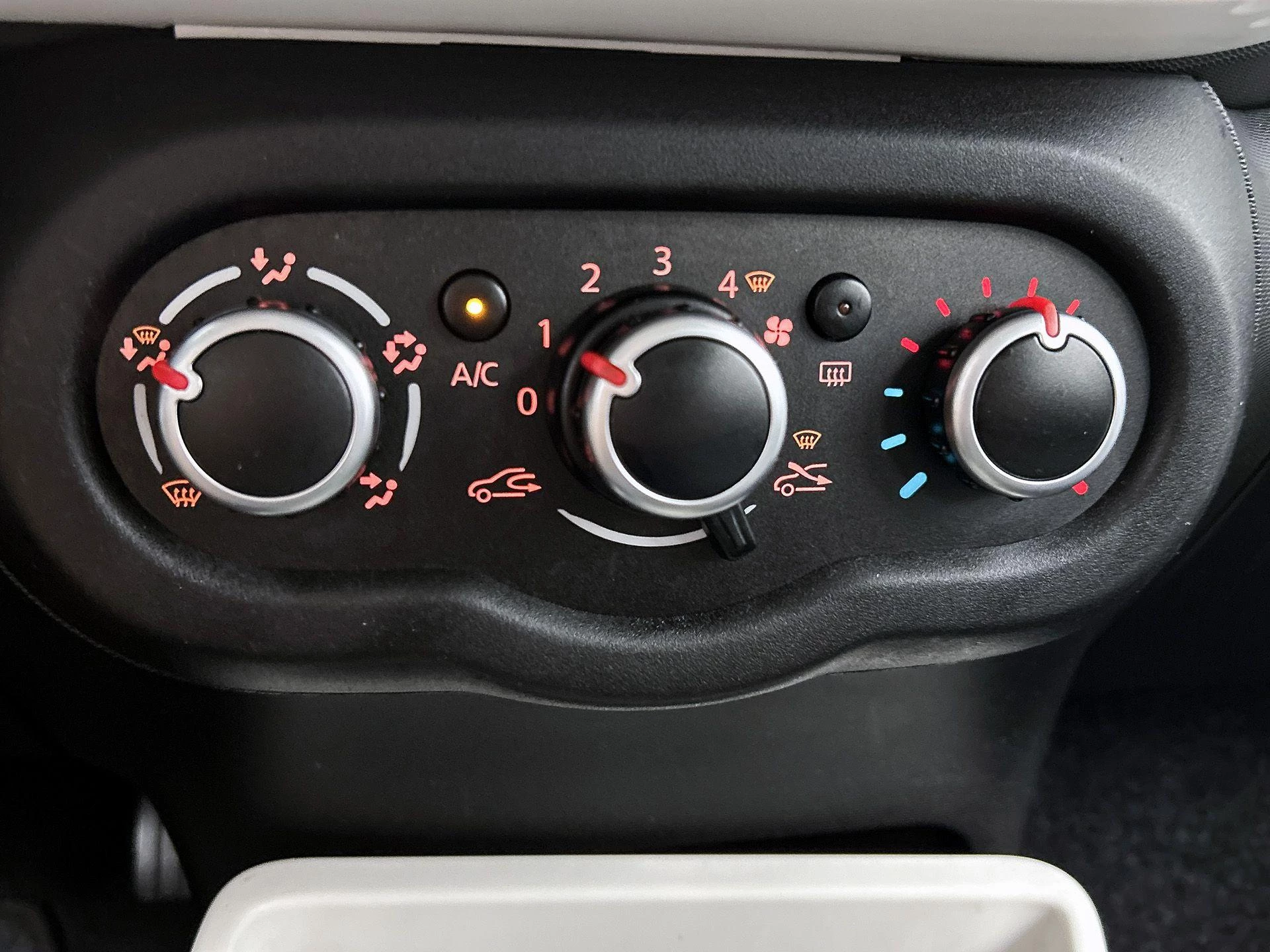 Renault-Twingo-image-3