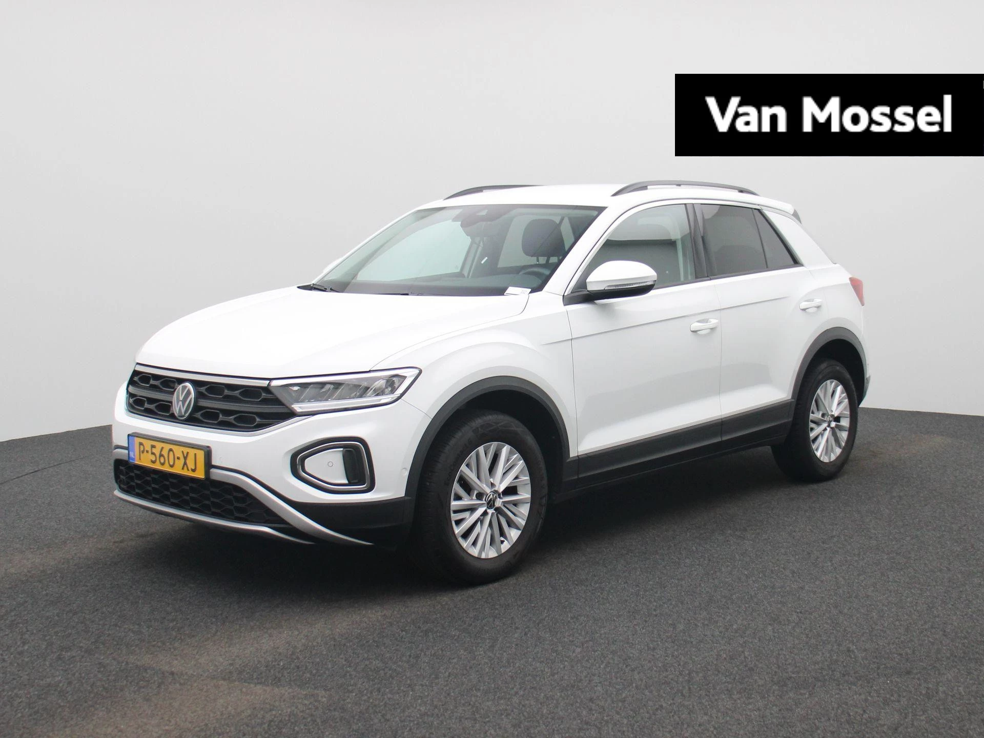 Volkswagen-T-Roc-image-0