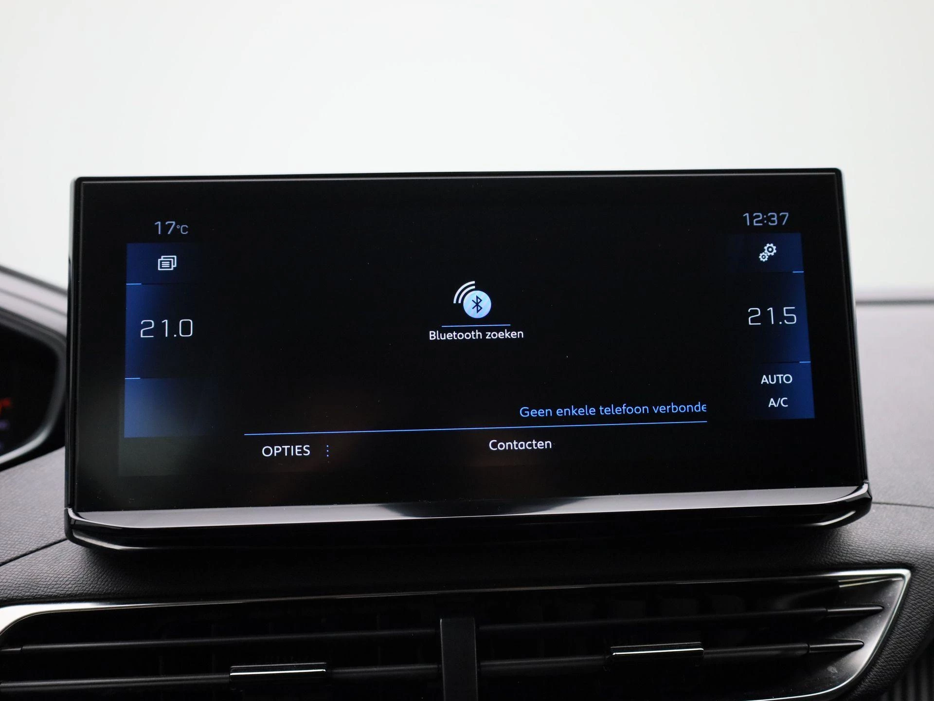 Peugeot-3008-image-23