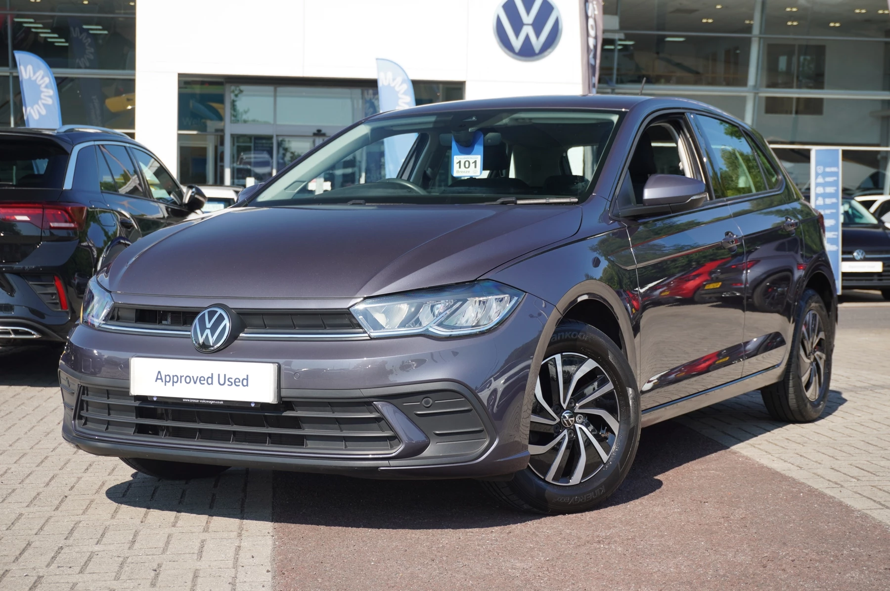 Volkswagen-Polo-image-32