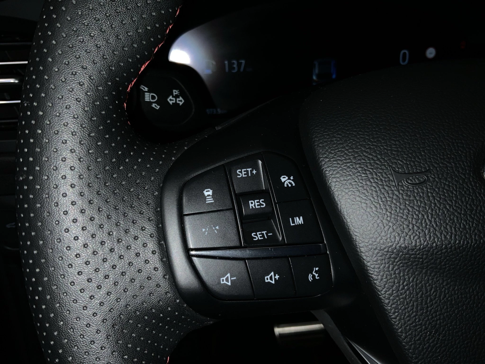 Ford Kuga ST-Line X Aut.*360GRAD*LED-MATRIX*NAVI*GRA*WINTER-PKT.