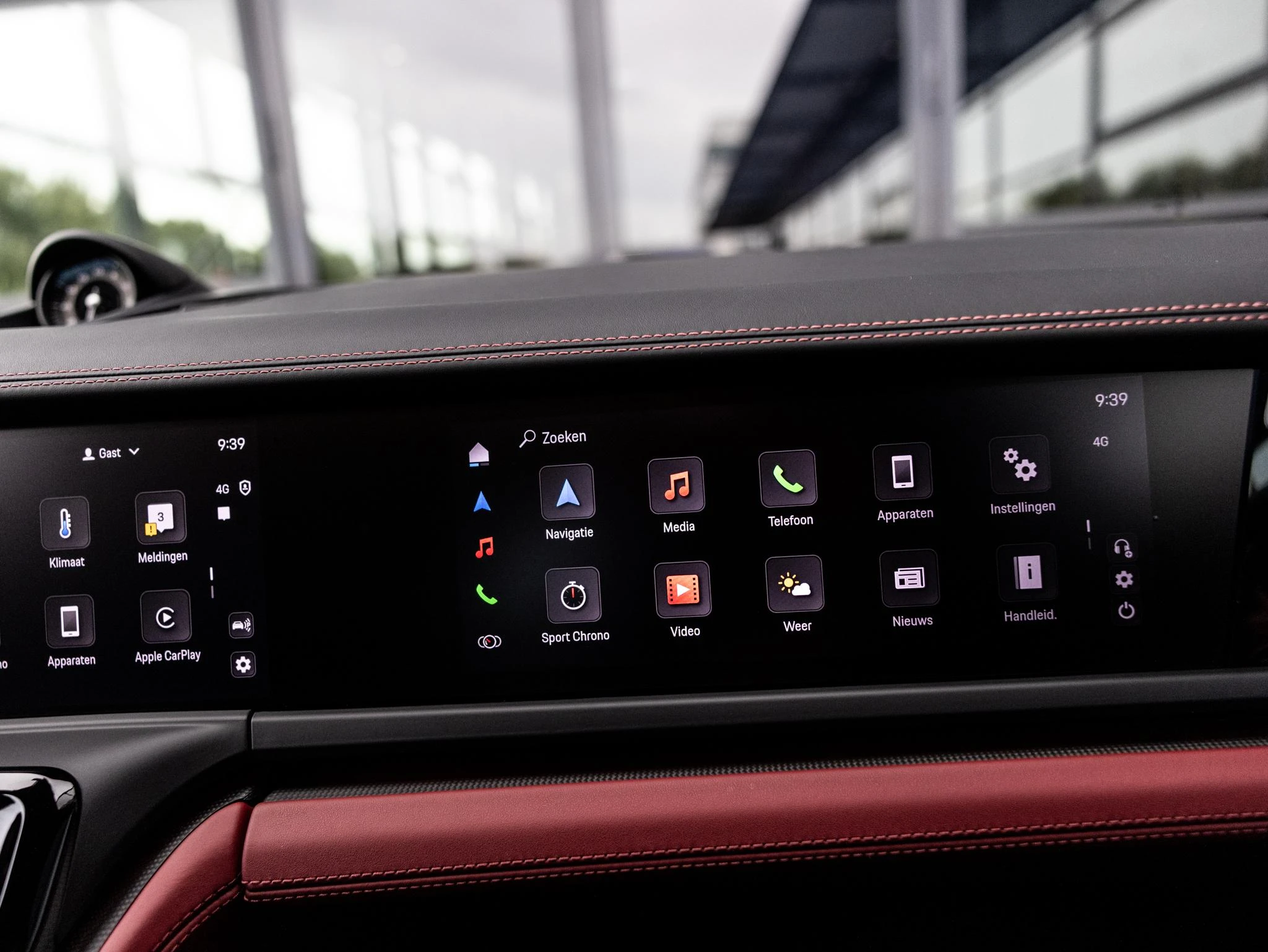 Porsche-Panamera-image-26