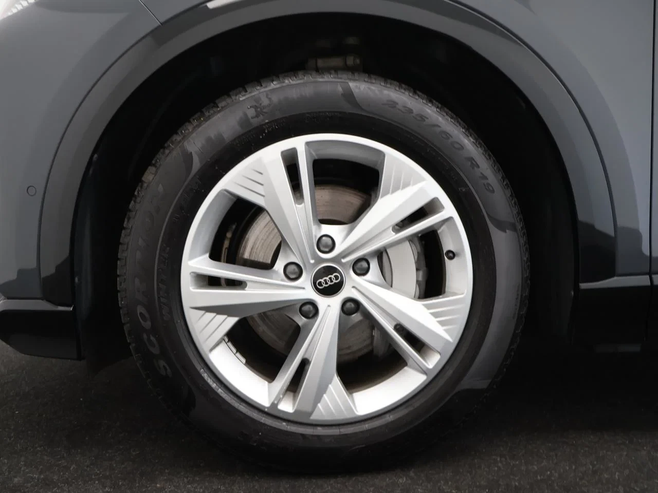 Audi-Q6 e-tron-image-13