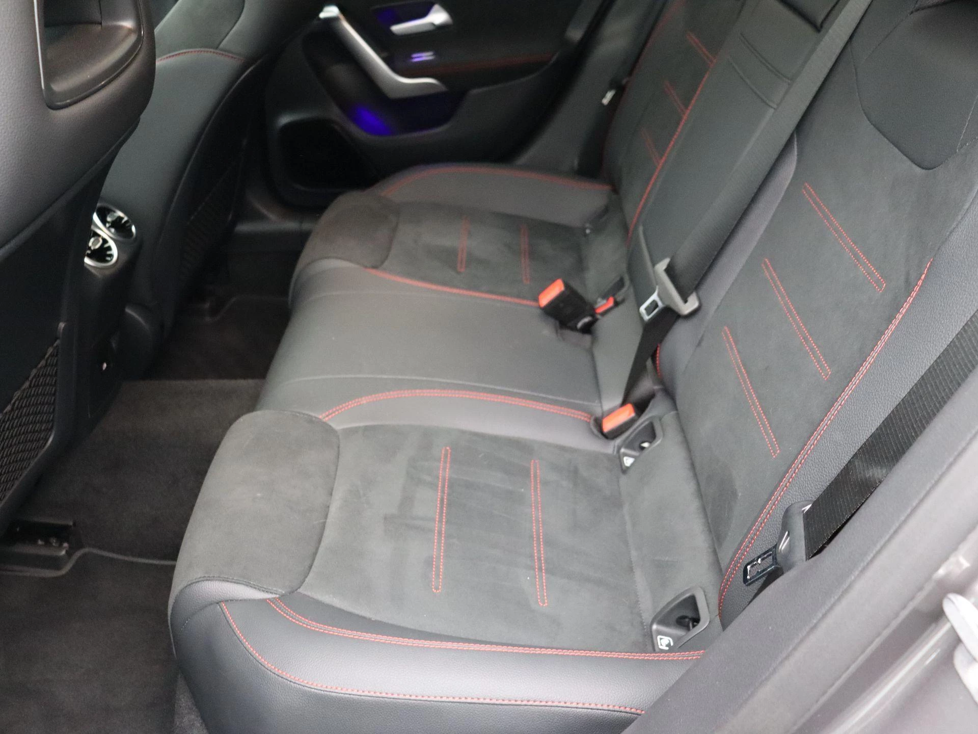 Mercedes-Benz CLA 180 Star Edition Shooting Brake + PANORAMISCH DAK + MULTIBEAM LED +