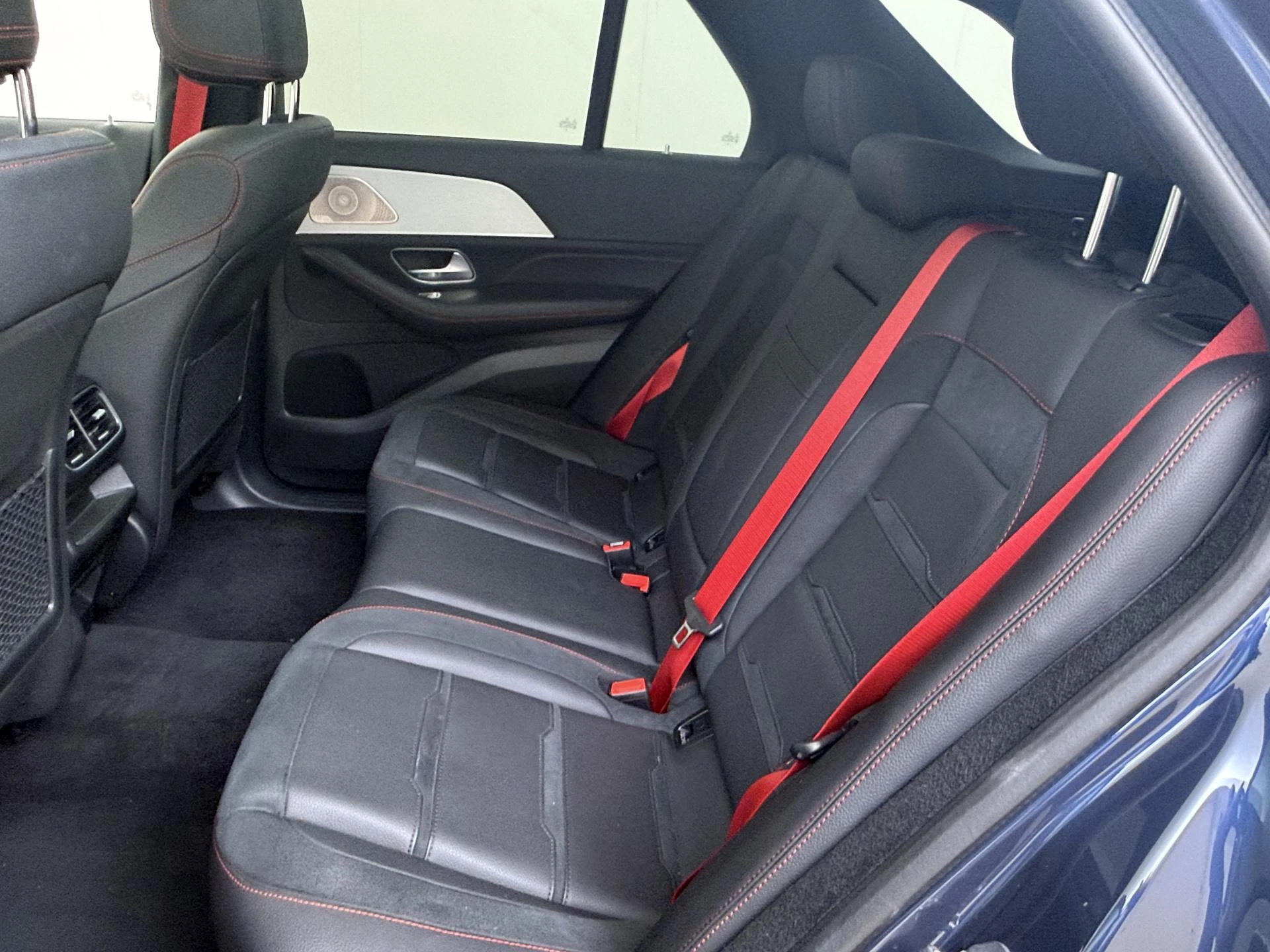 Mercedes-Benz-GLE-image-15