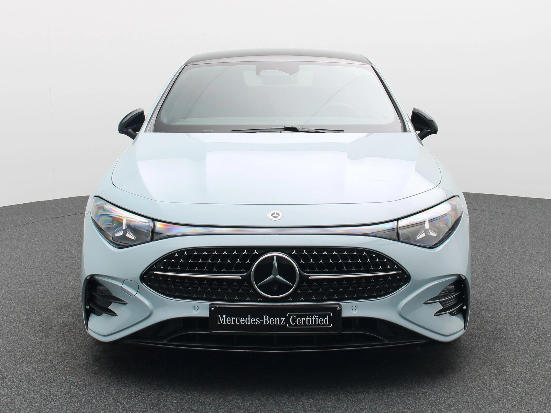 Mercedes-Benz-CLA-image-2