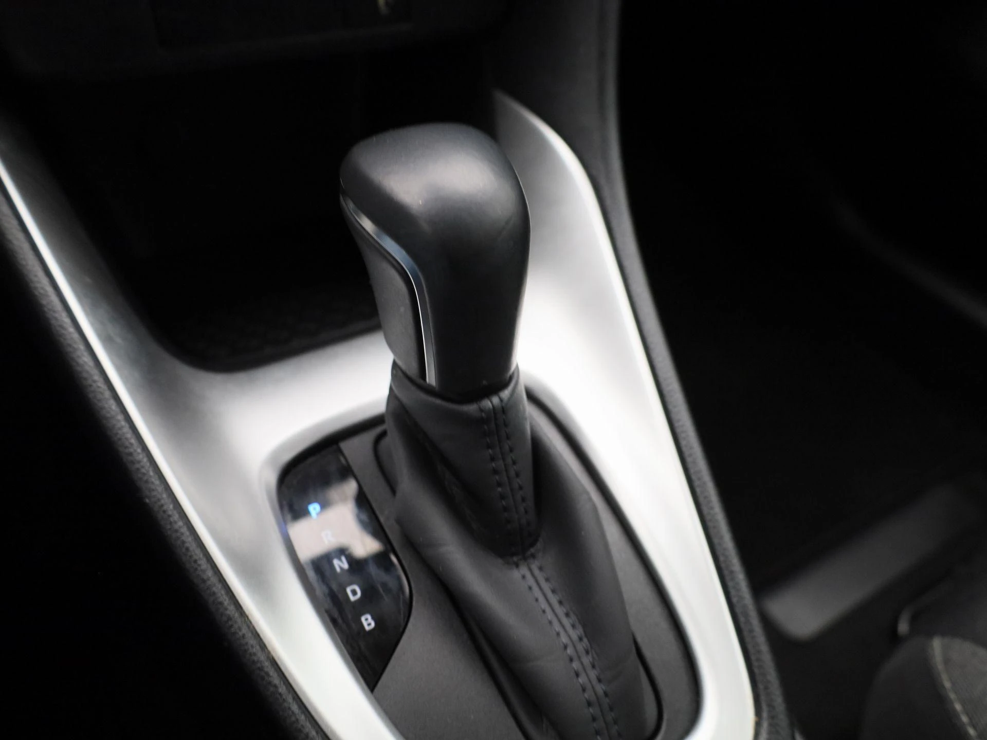 Toyota-Yaris-image-17