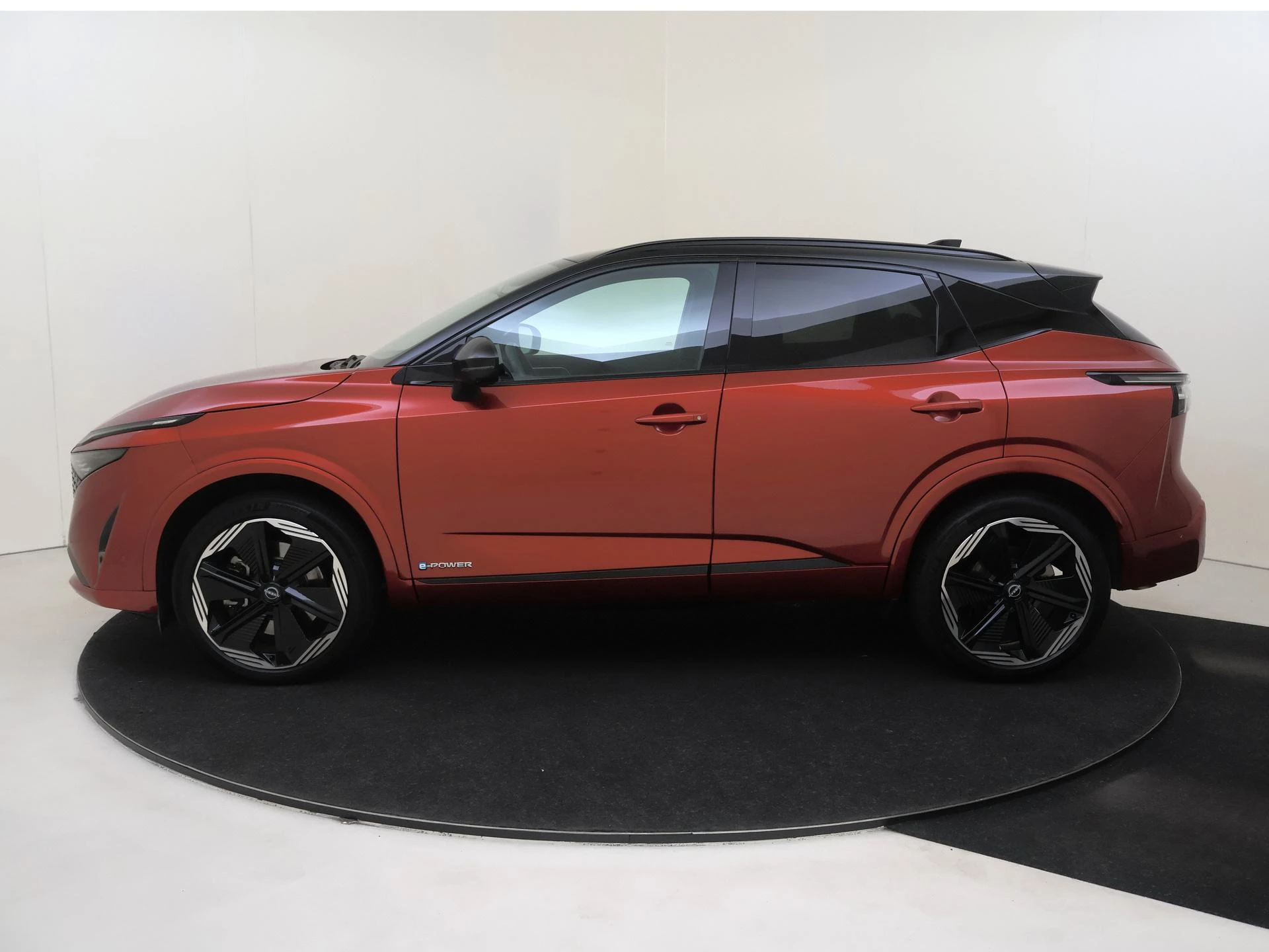 Nissan-QASHQAI-image-7