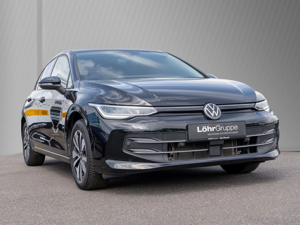 Volkswagen-Golf-image-2