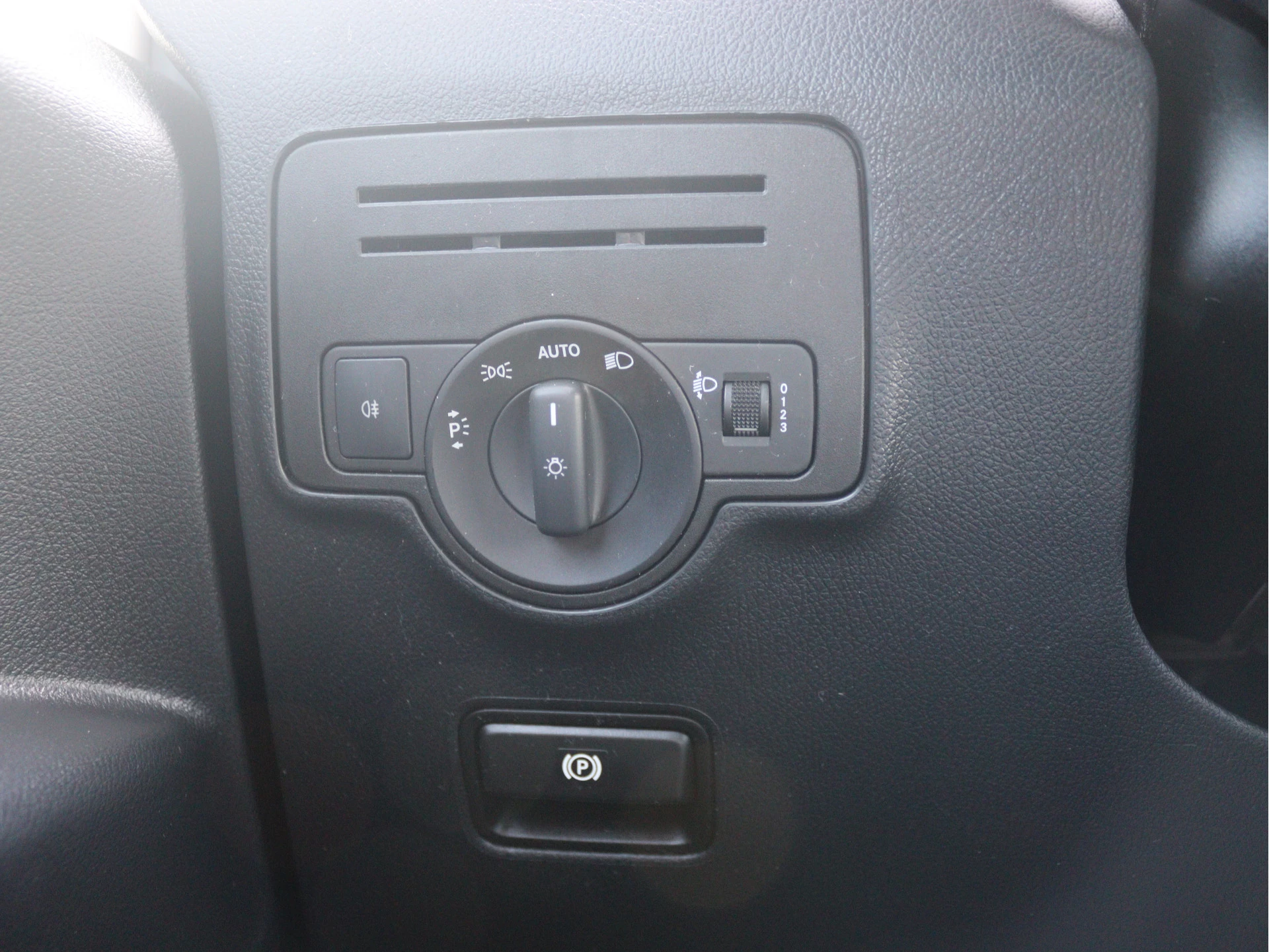Mercedes-Benz eVito L2 66 kWh | AIRCO/CRUISE/CAMERA/SNELLADEN | Certified