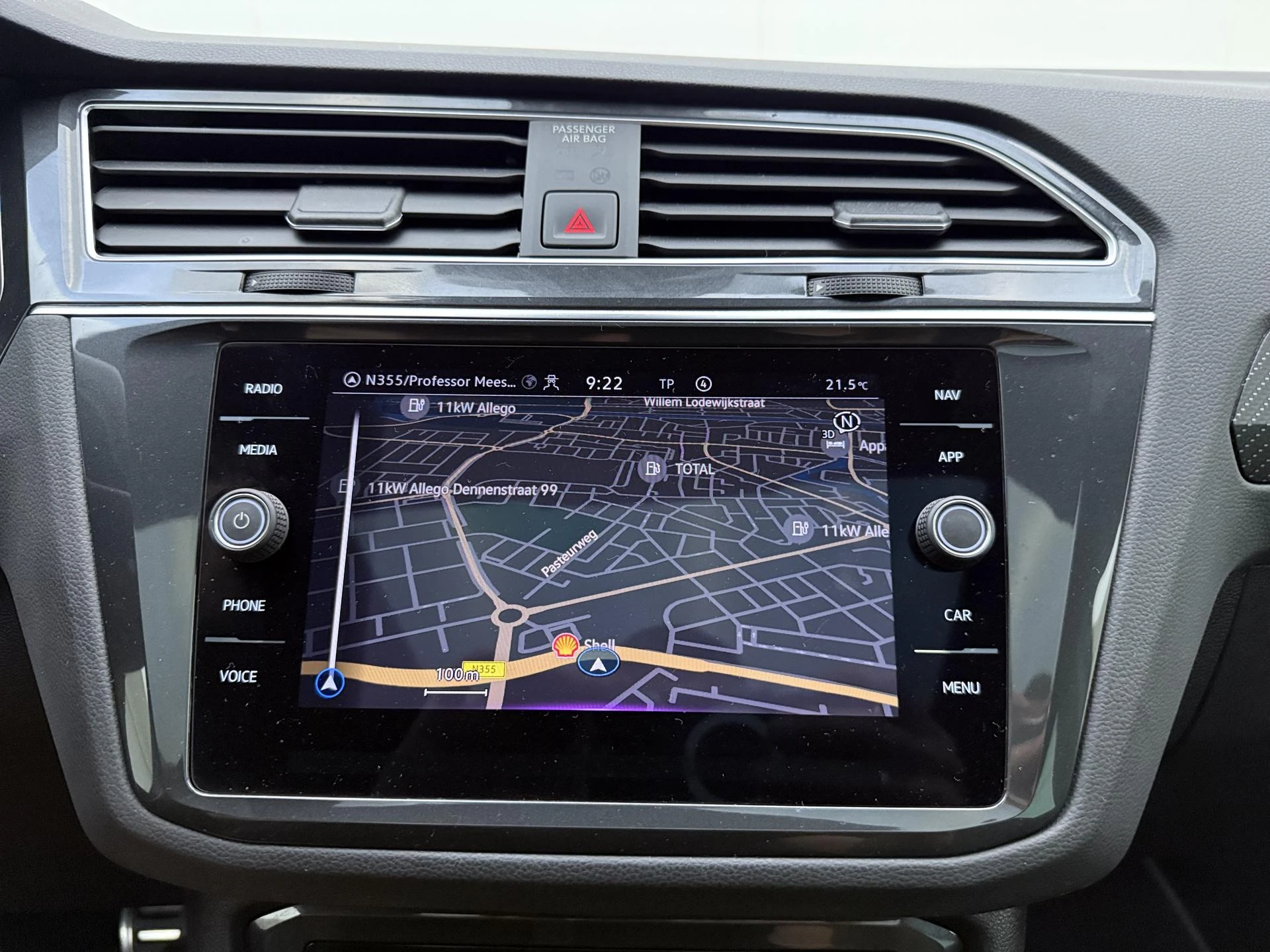 Volkswagen-Tiguan-image-22