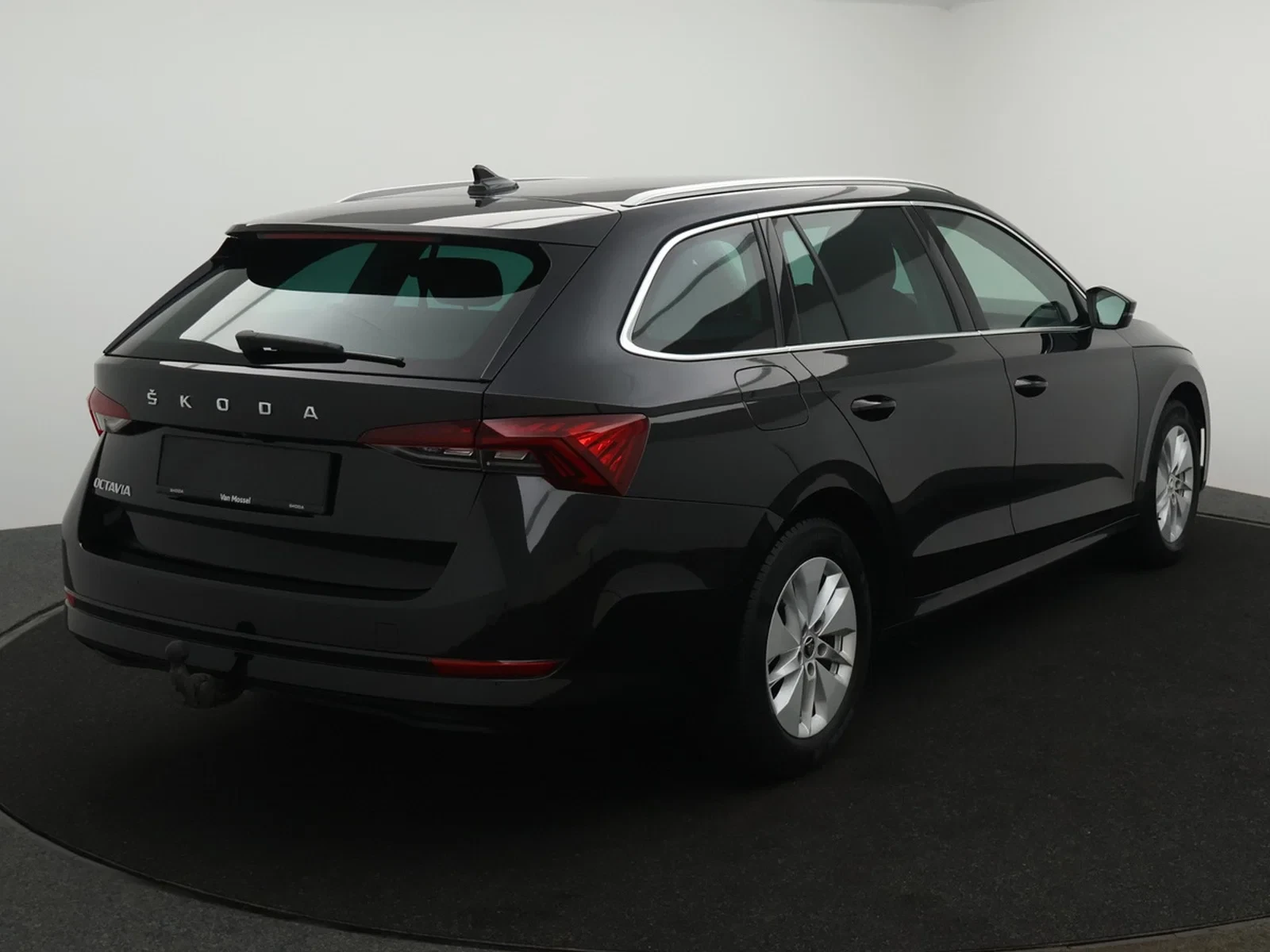 Škoda Octavia Combi Octavia 1.0TSI Ambition *TREKHAAK*CAMERA*PDC*CRUISE CONTROL*VIRTUAL COCKPIT*NAVI*SFEERVERLICHTING*AP