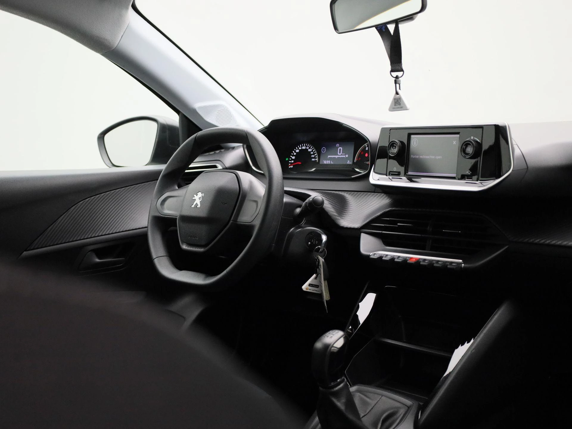 Peugeot-208-image-26