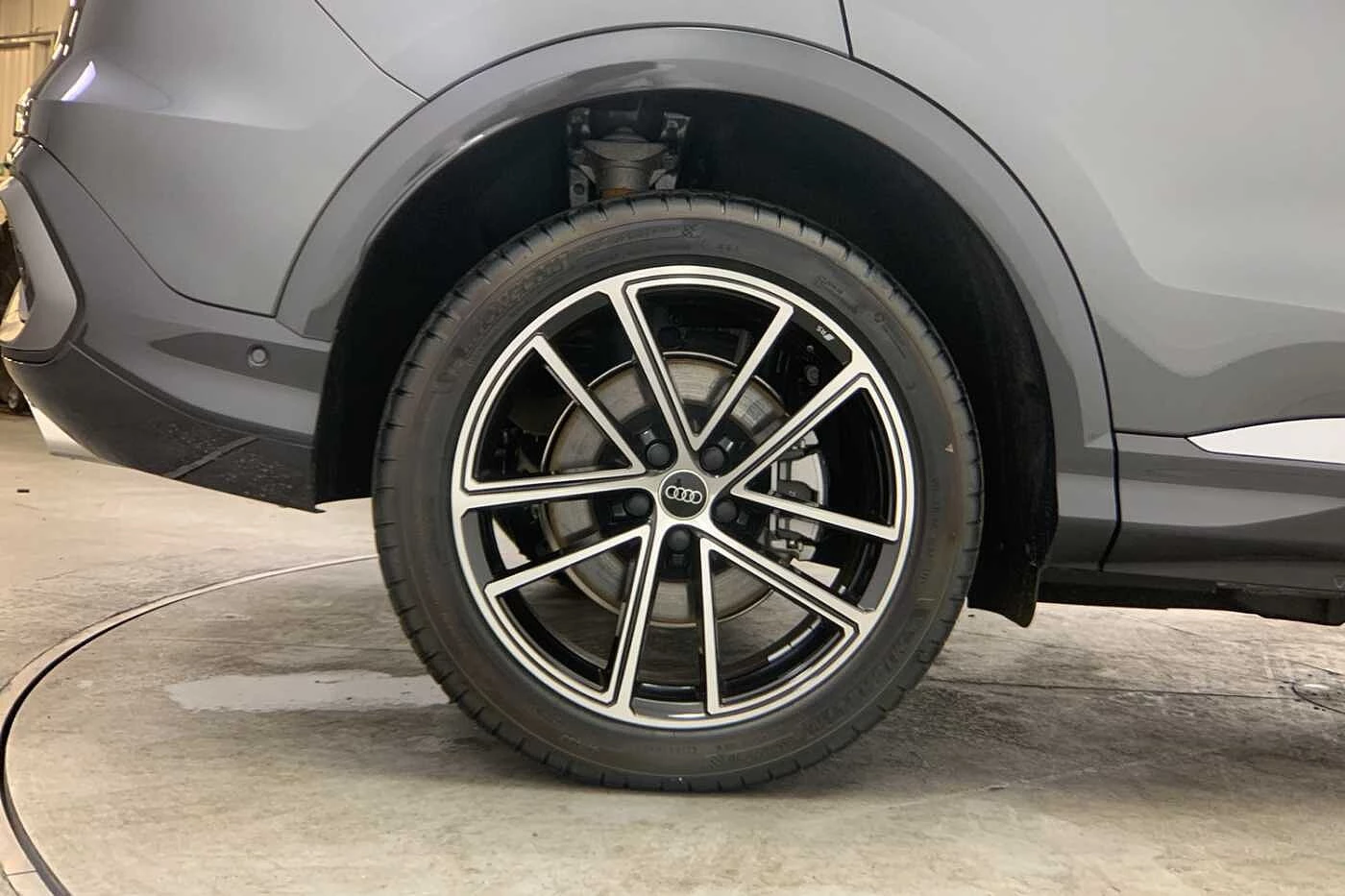 Audi-Q5-image-4