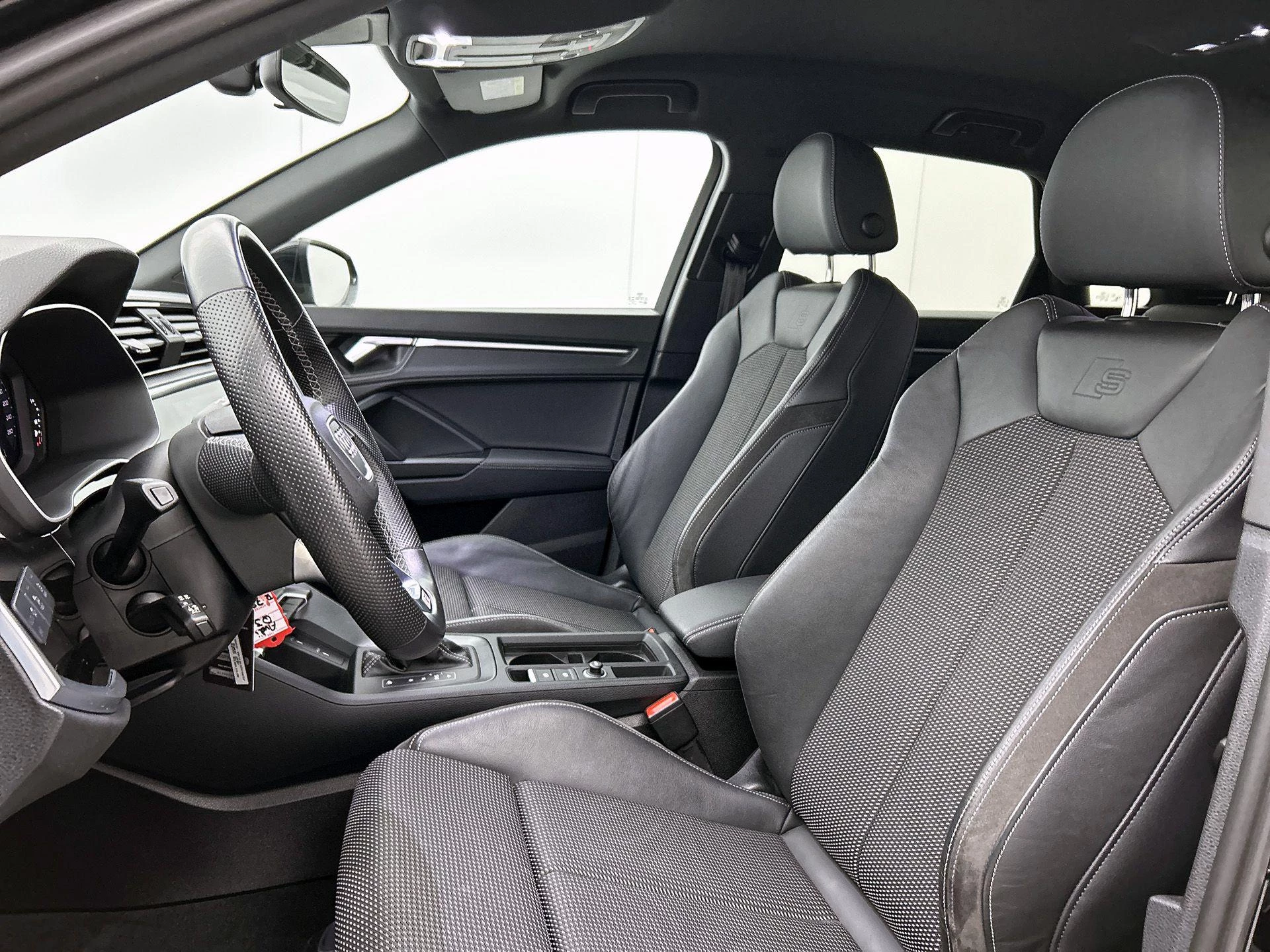Audi-Q3-image-8