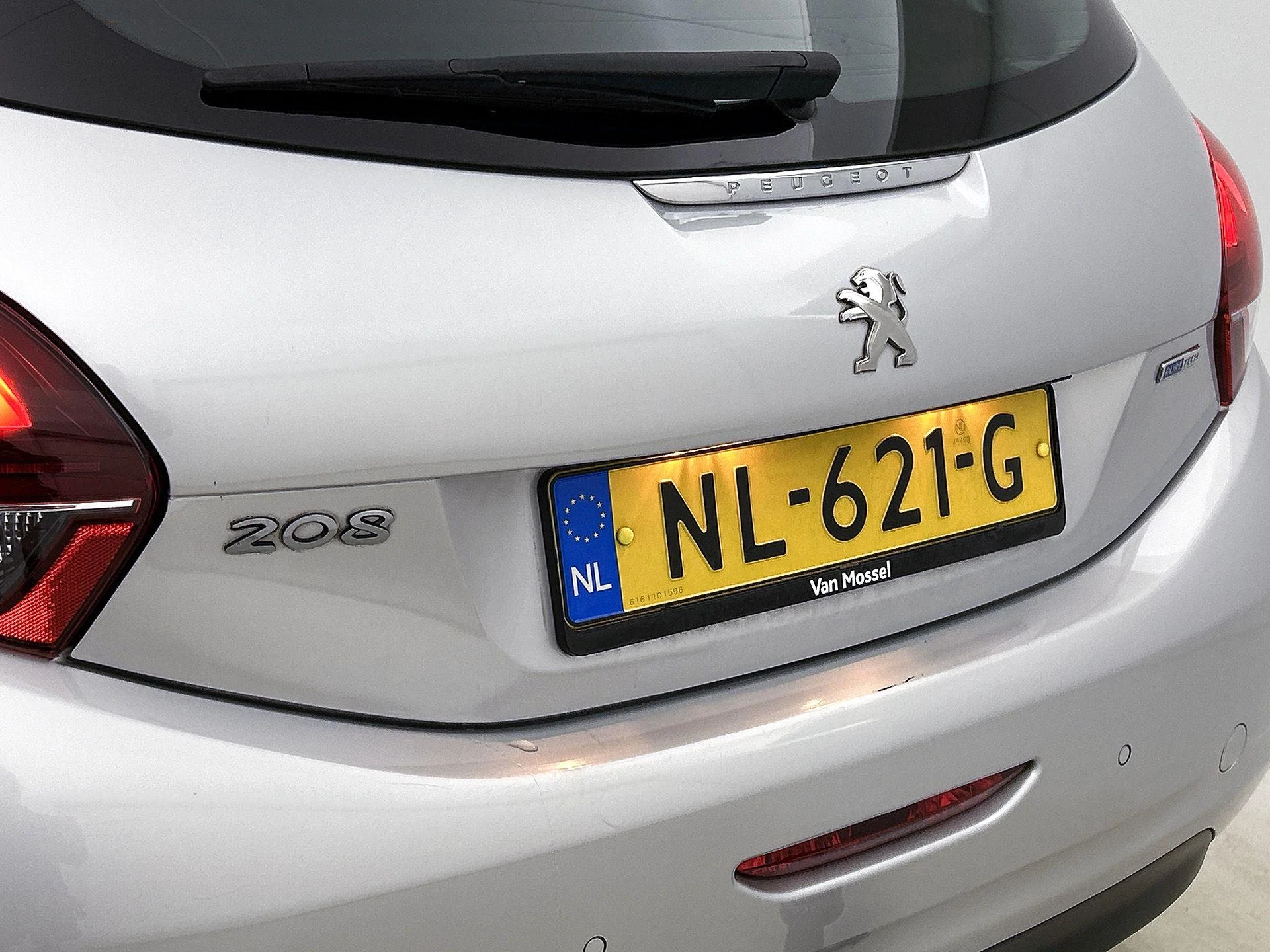 Peugeot 208 1.2 PureTech Blue Lion