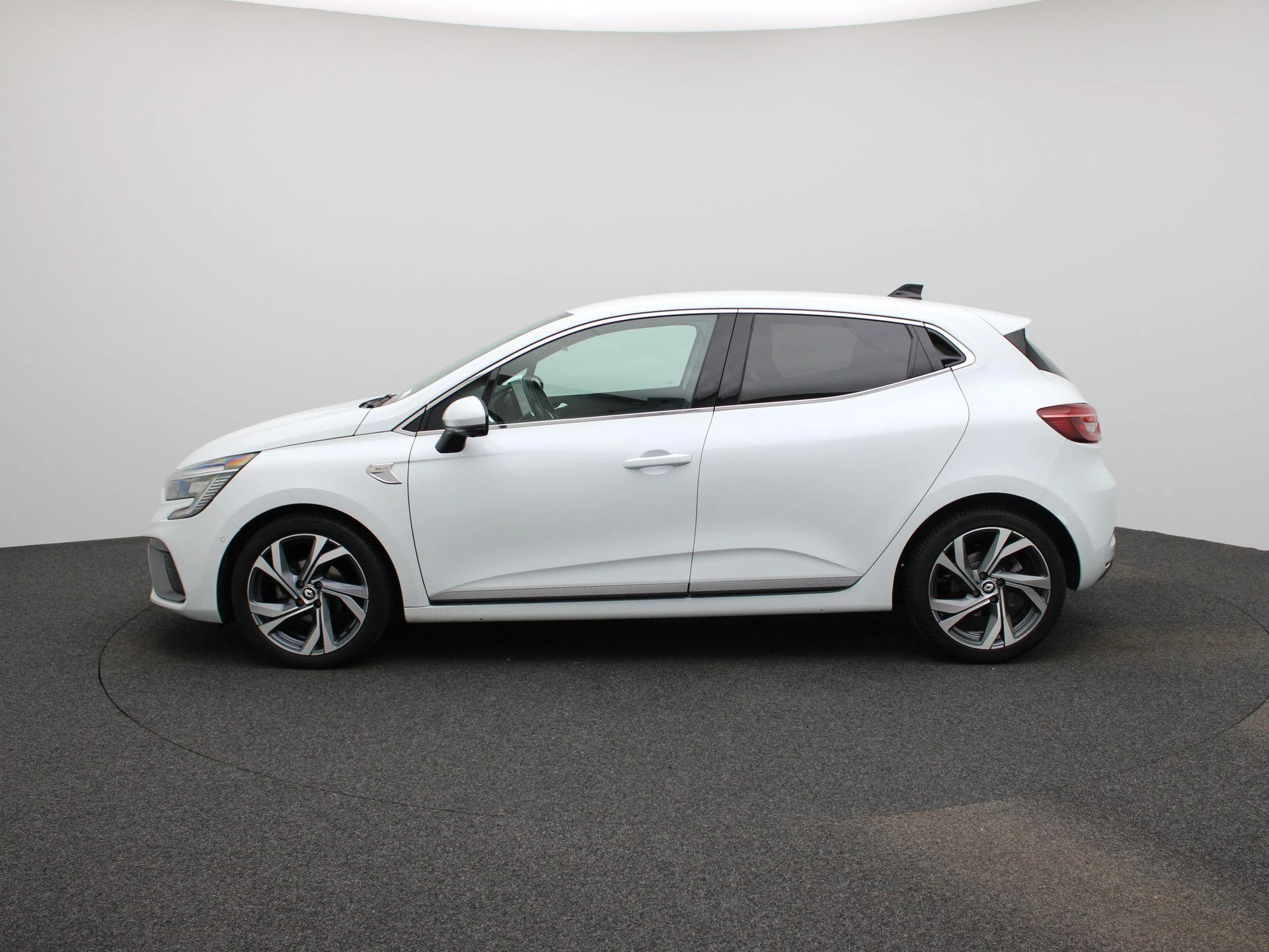 Renault-Clio-image-4