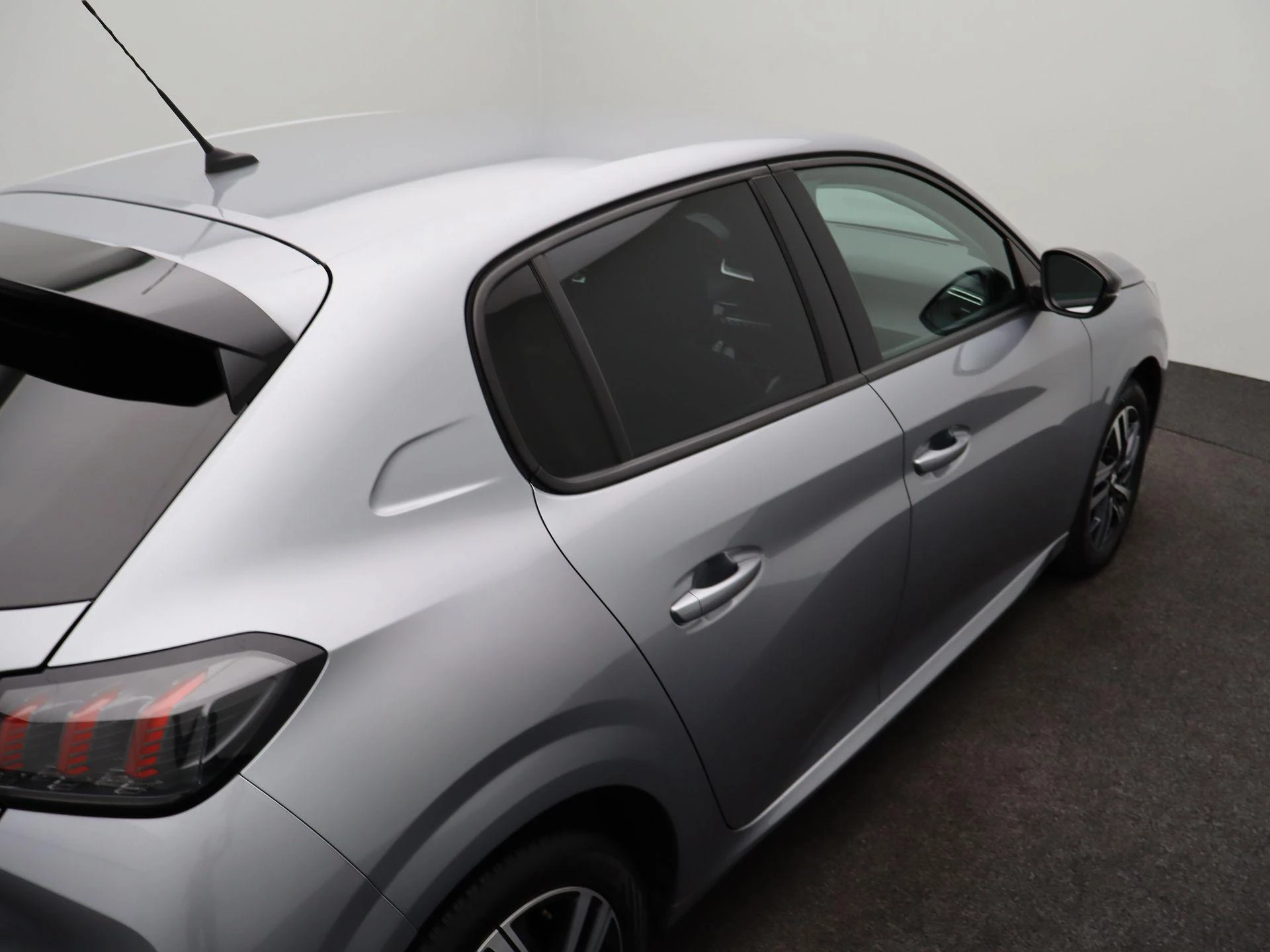 Peugeot 208 1.2 PureTech 100 Allure