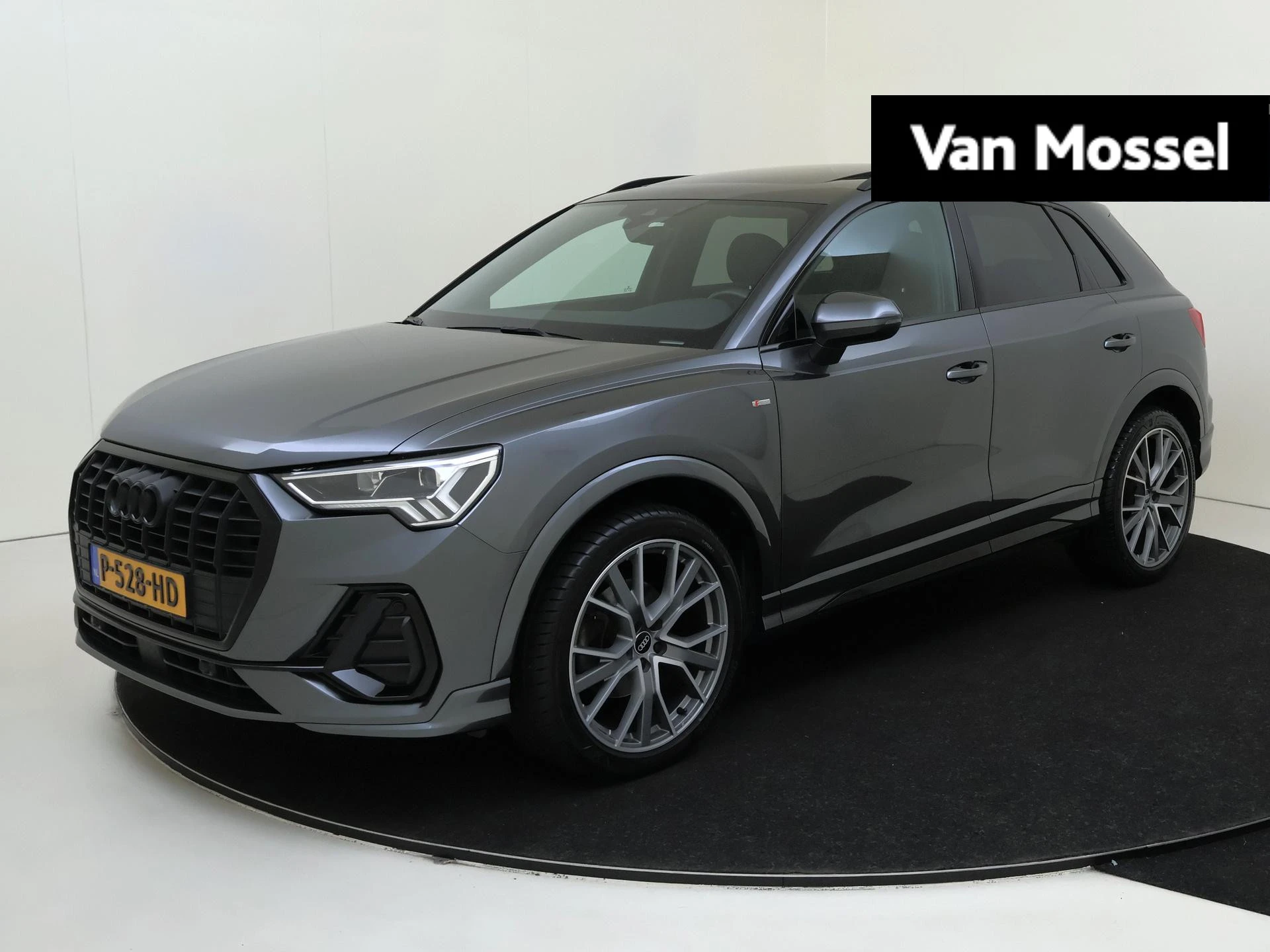 Audi-Q3-image-0