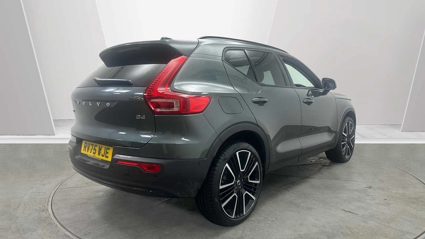Volvo-XC40-image-2