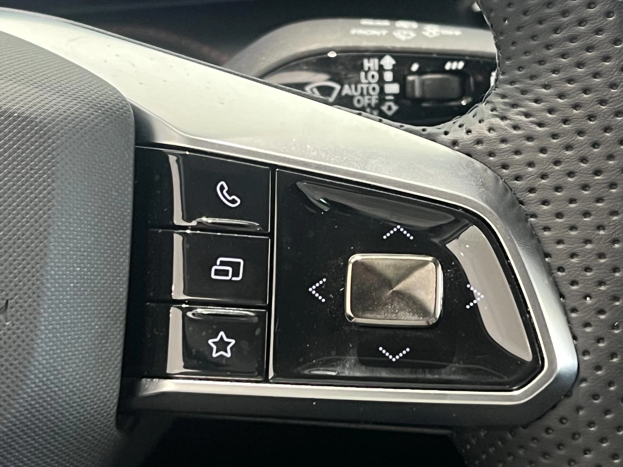 MG HS 1.5 PHEV Luxury