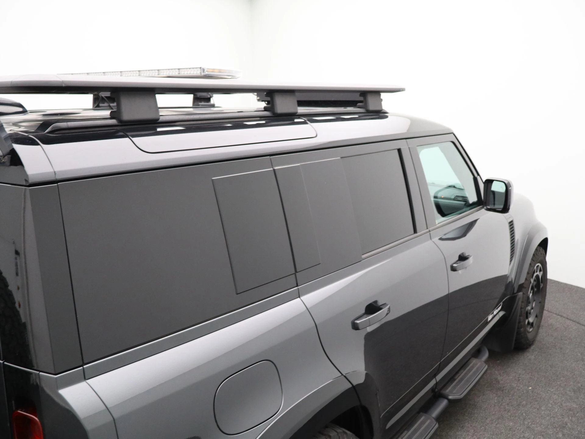 Land Rover-Defender-image-45