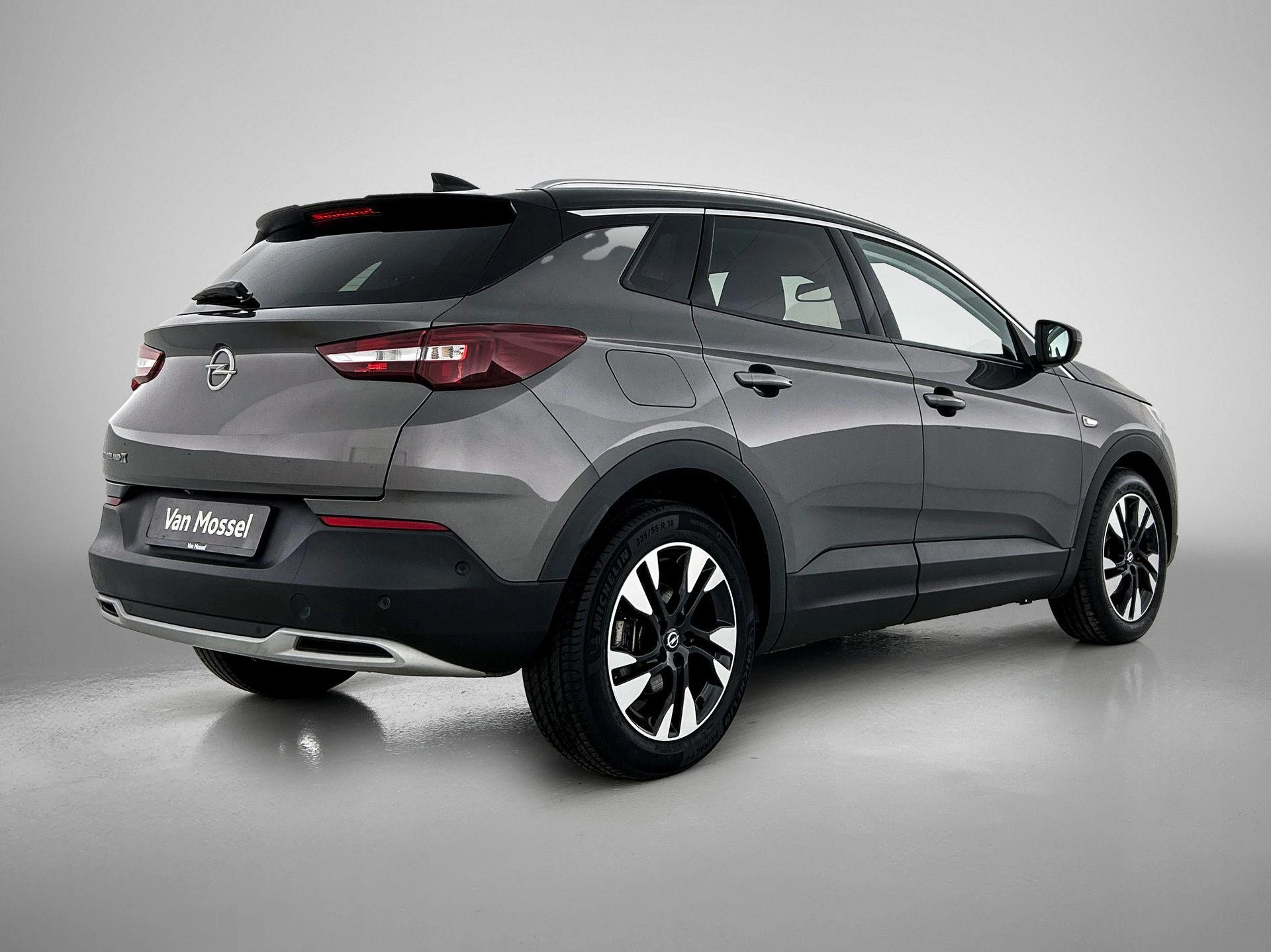 Opel-Grandland X-image-3