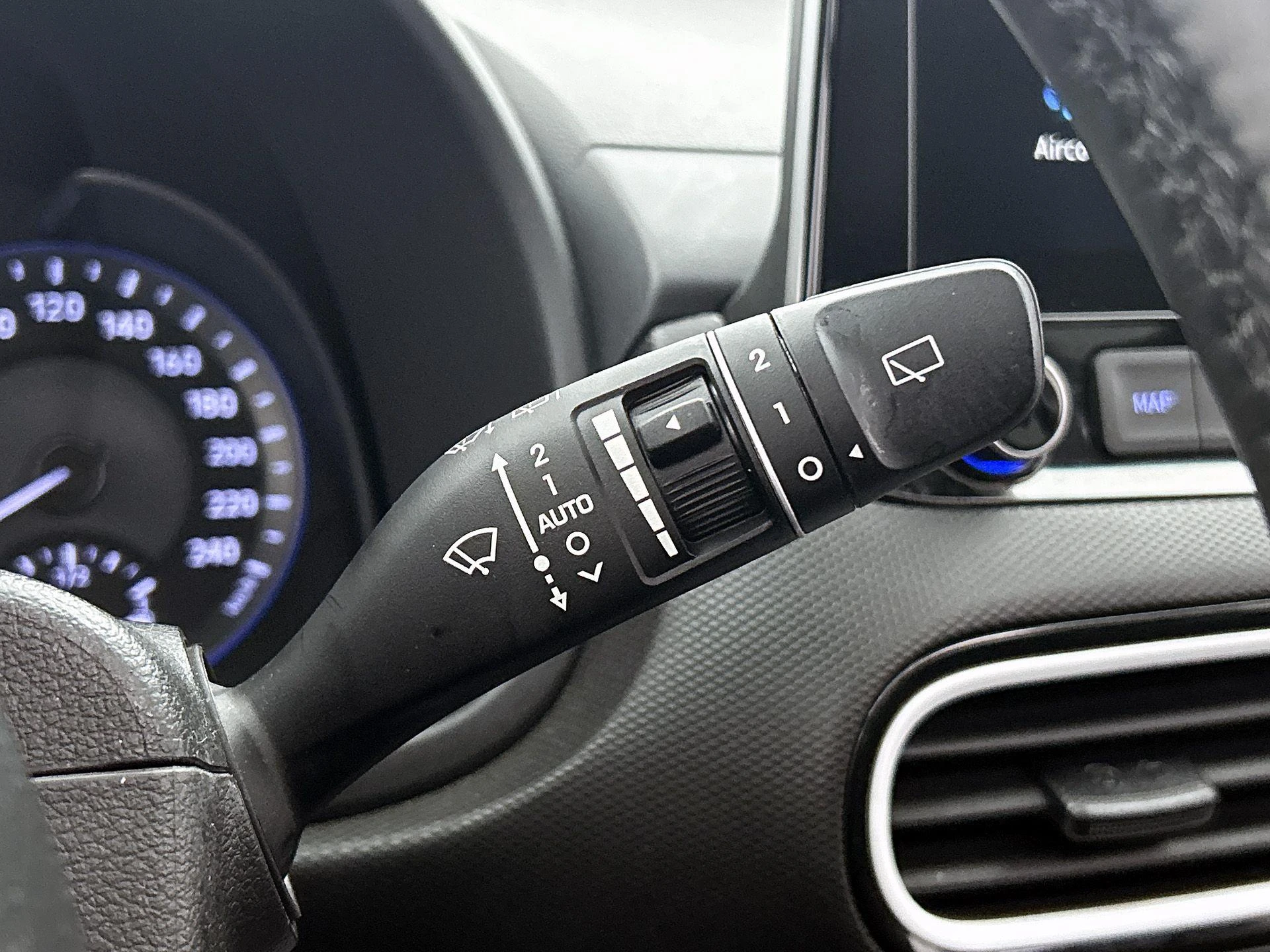 Hyundai-Kona-image-9