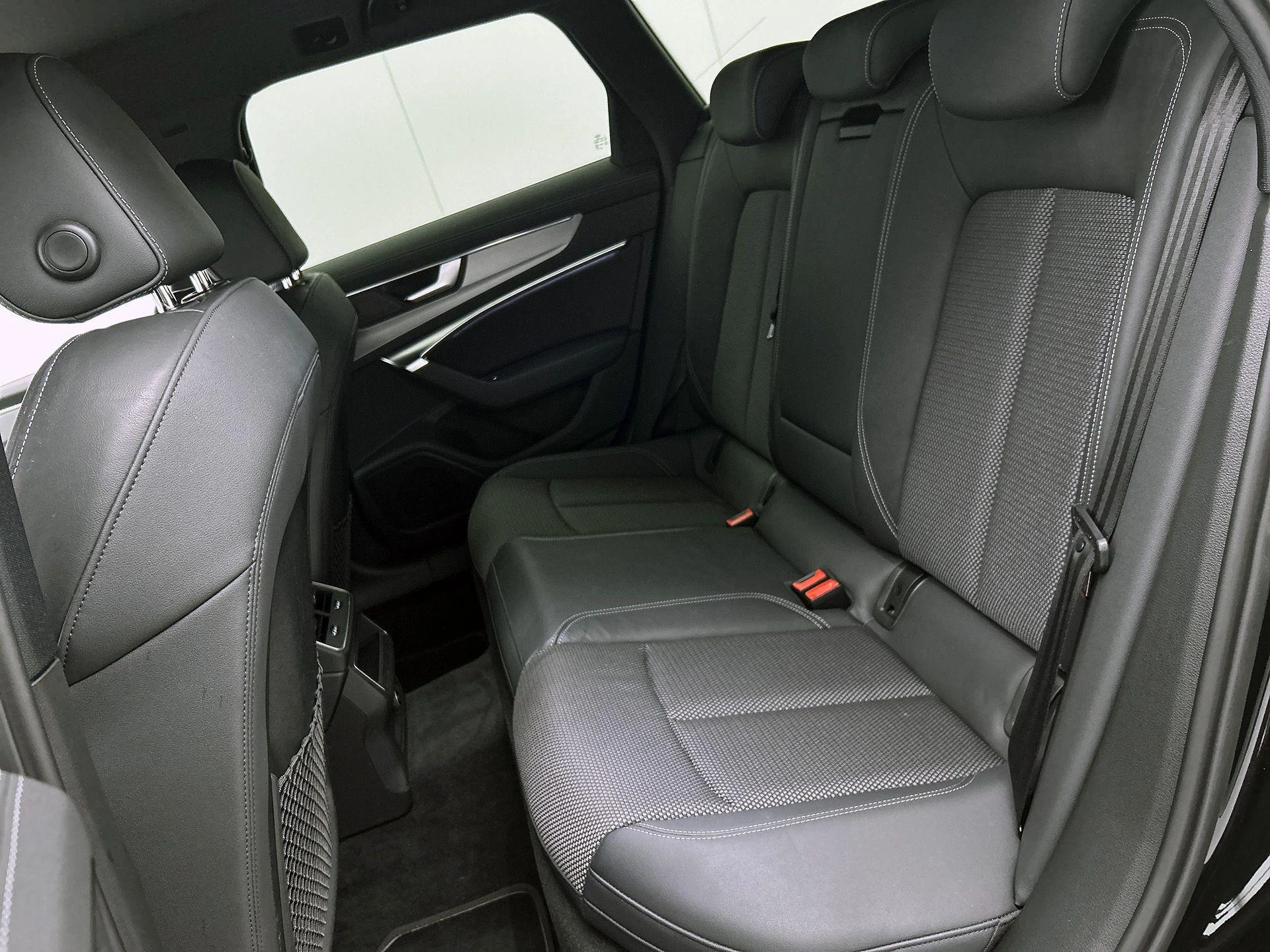 Audi-A6-image-26