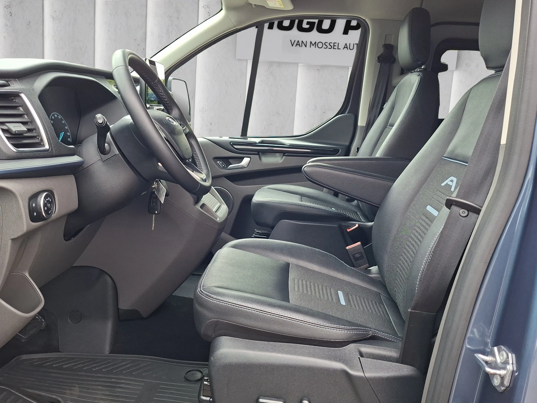Ford Tourneo Custom Active 320 L1 2.0 EB Aut. | Standh | GJR | RFK | SHZ | LMF