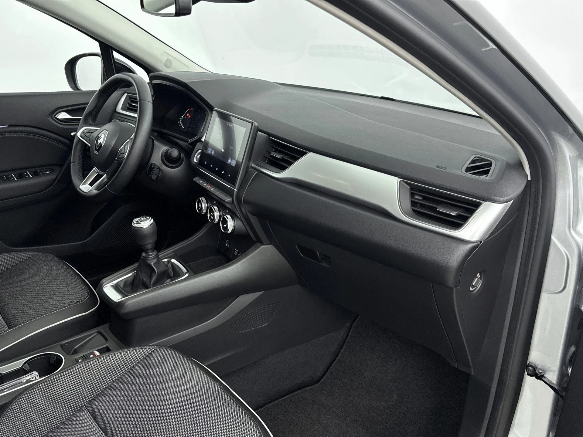 Renault-Captur-image-17