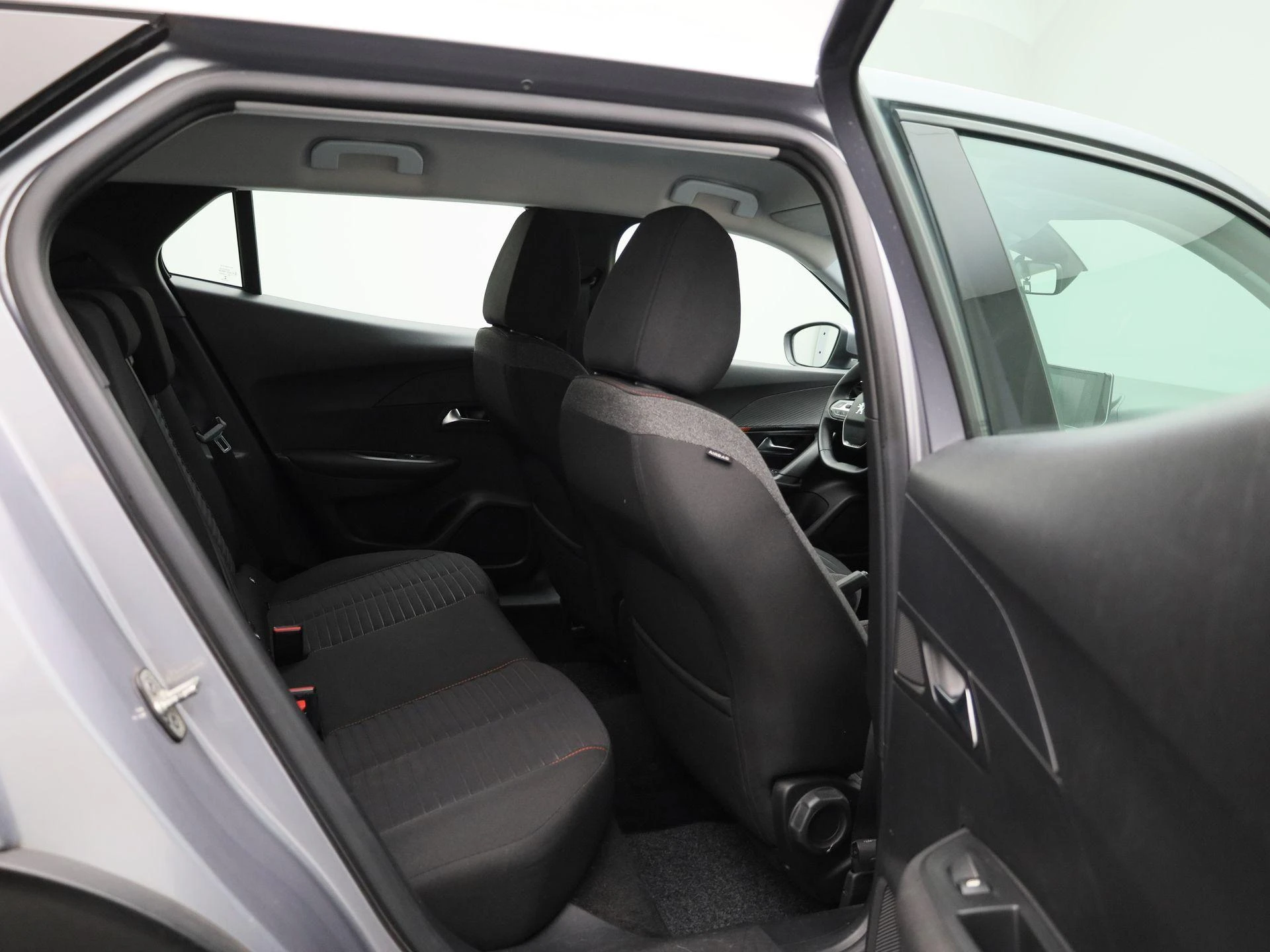 Peugeot-2008-image-31