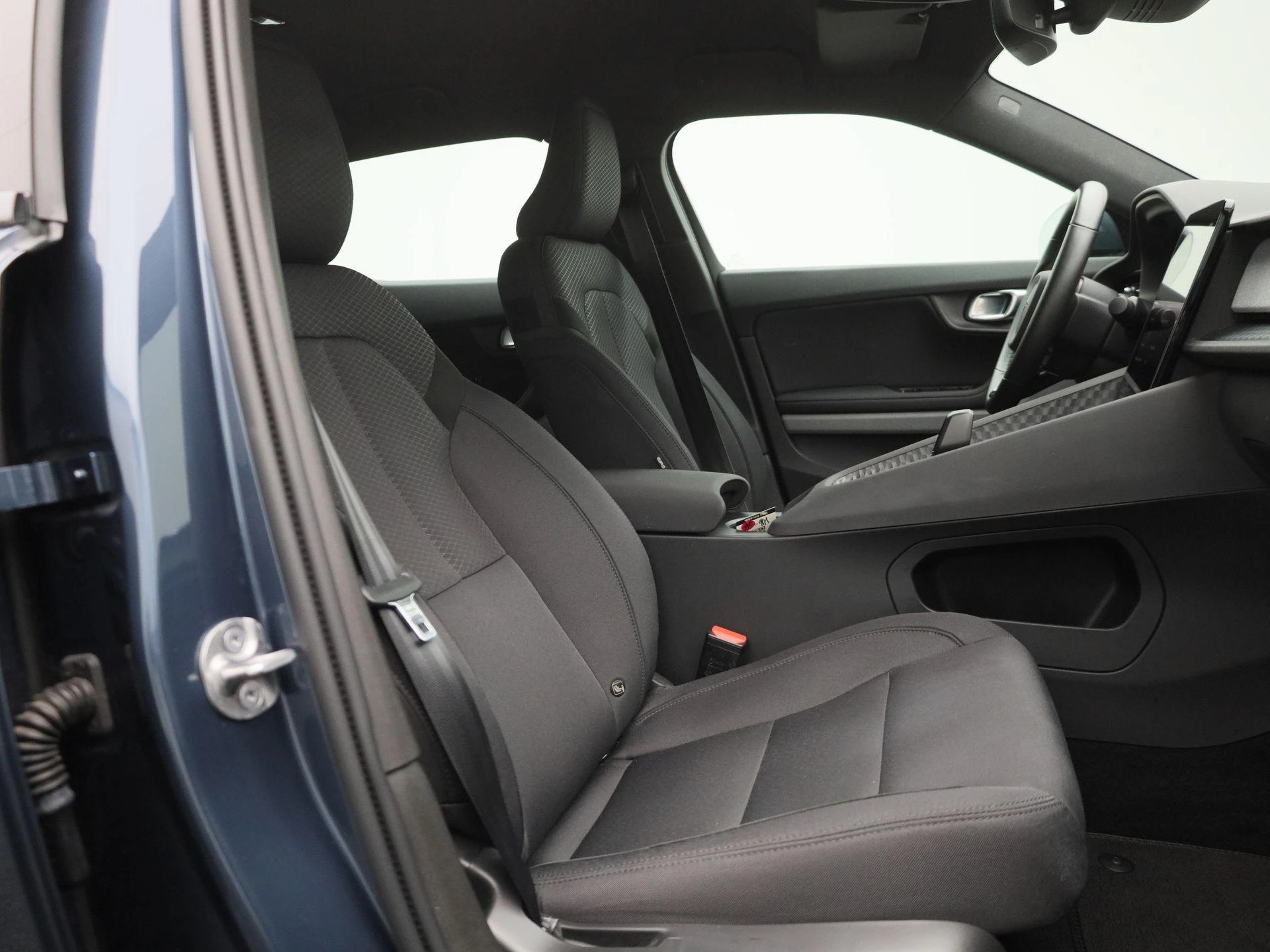 Polestar-2-image-34