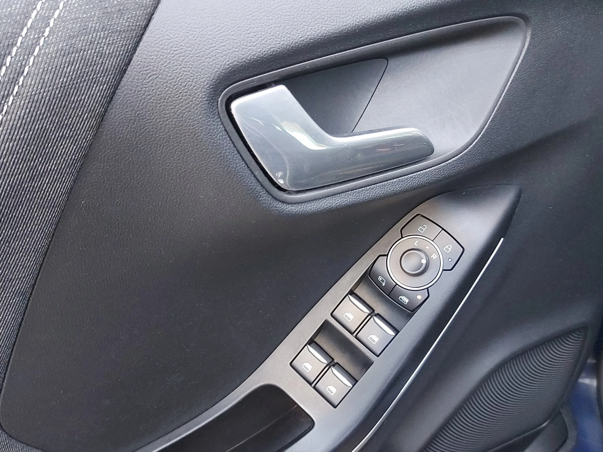 Ford-Puma-image-16