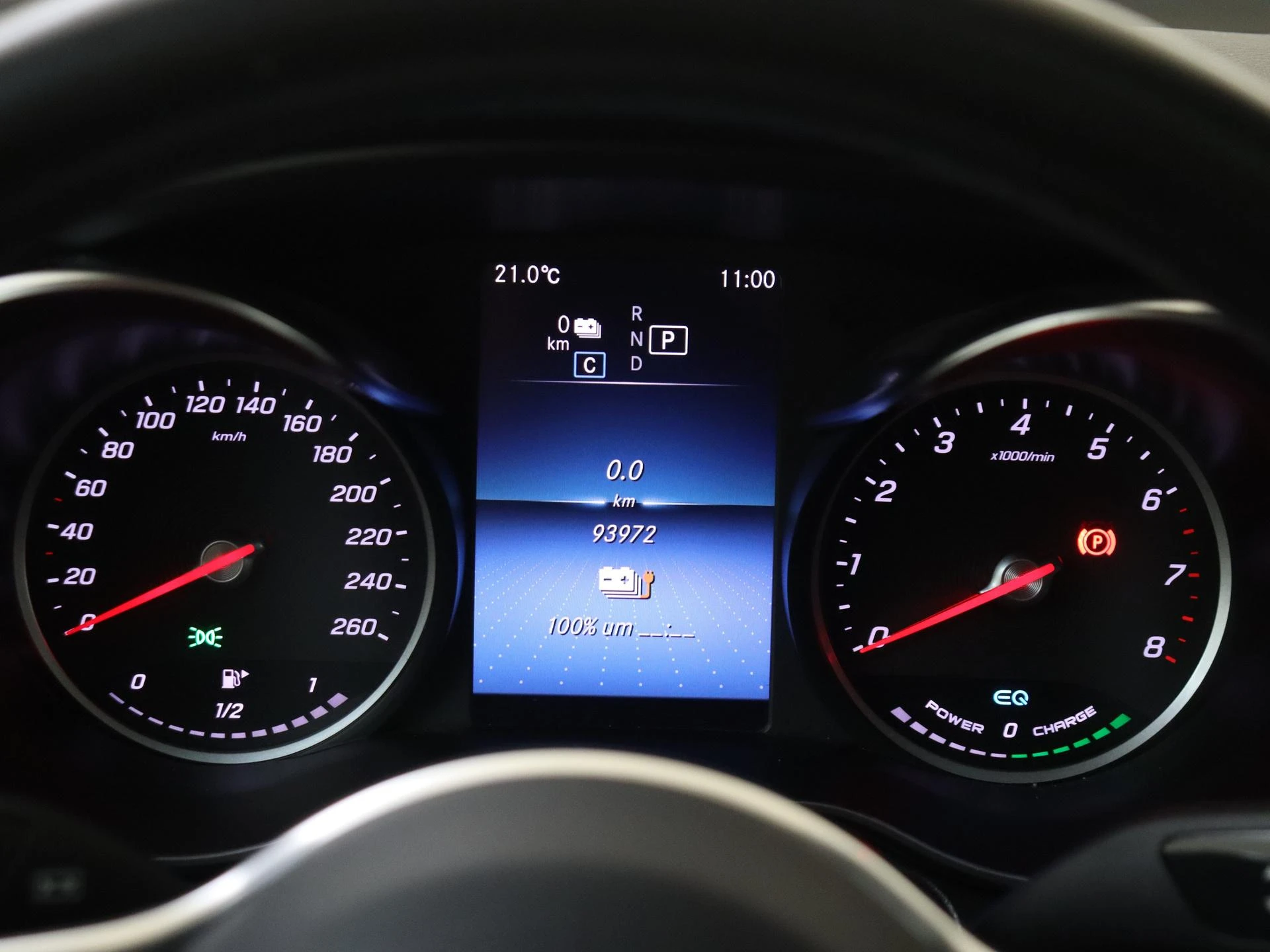 Mercedes-Benz-GLC-image-10