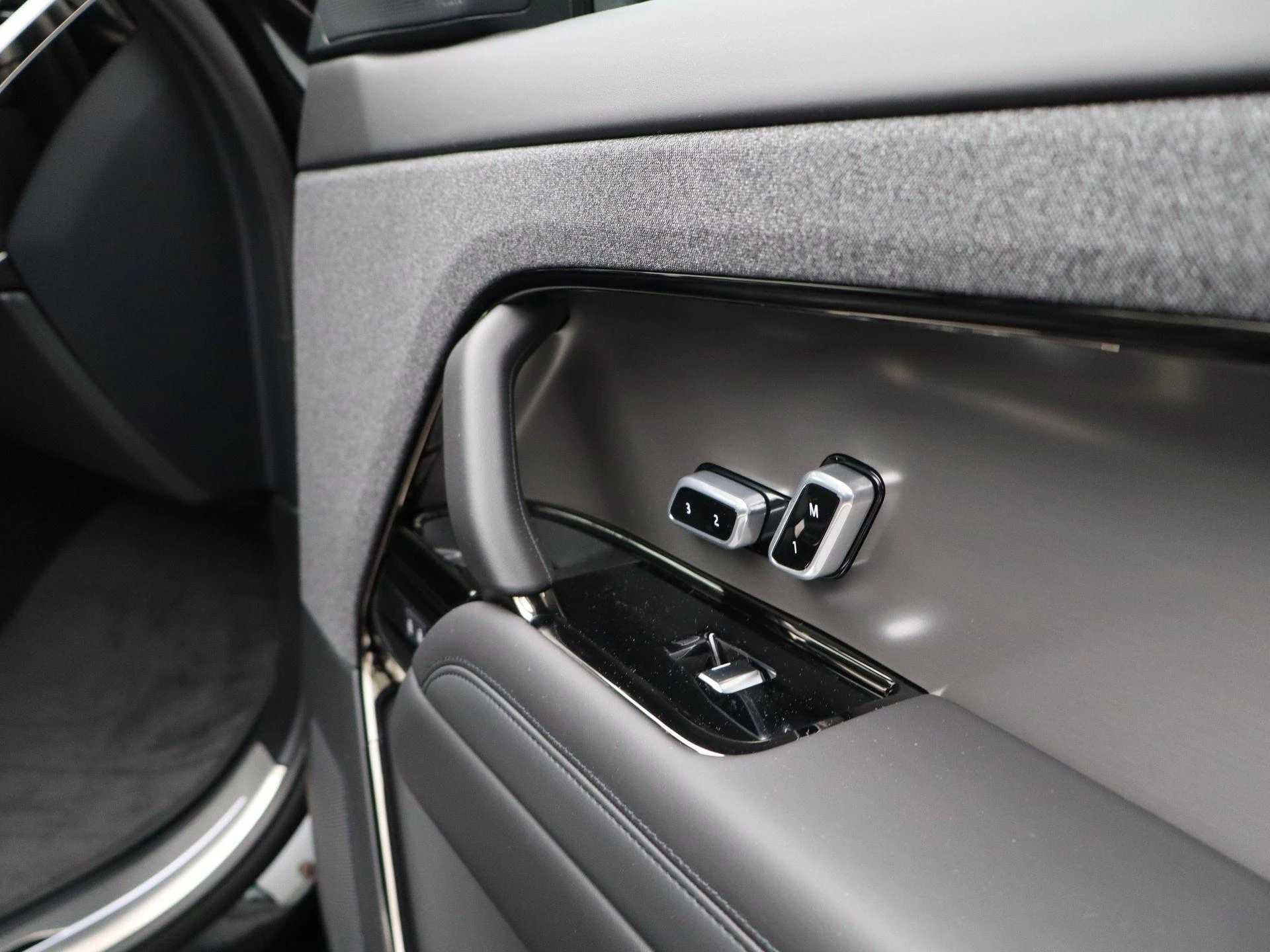 Land Rover-Range Rover Sport-image-36