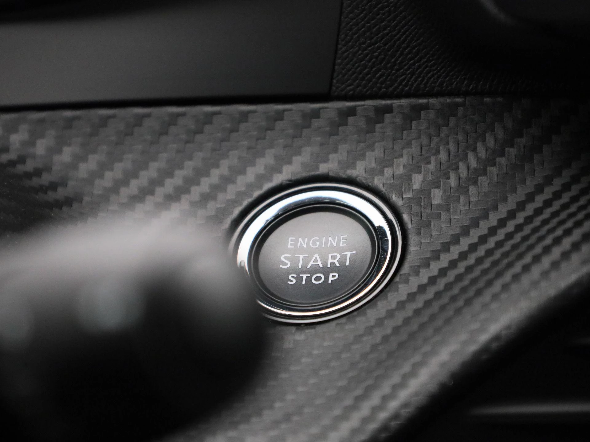 Peugeot-e-208-image-21