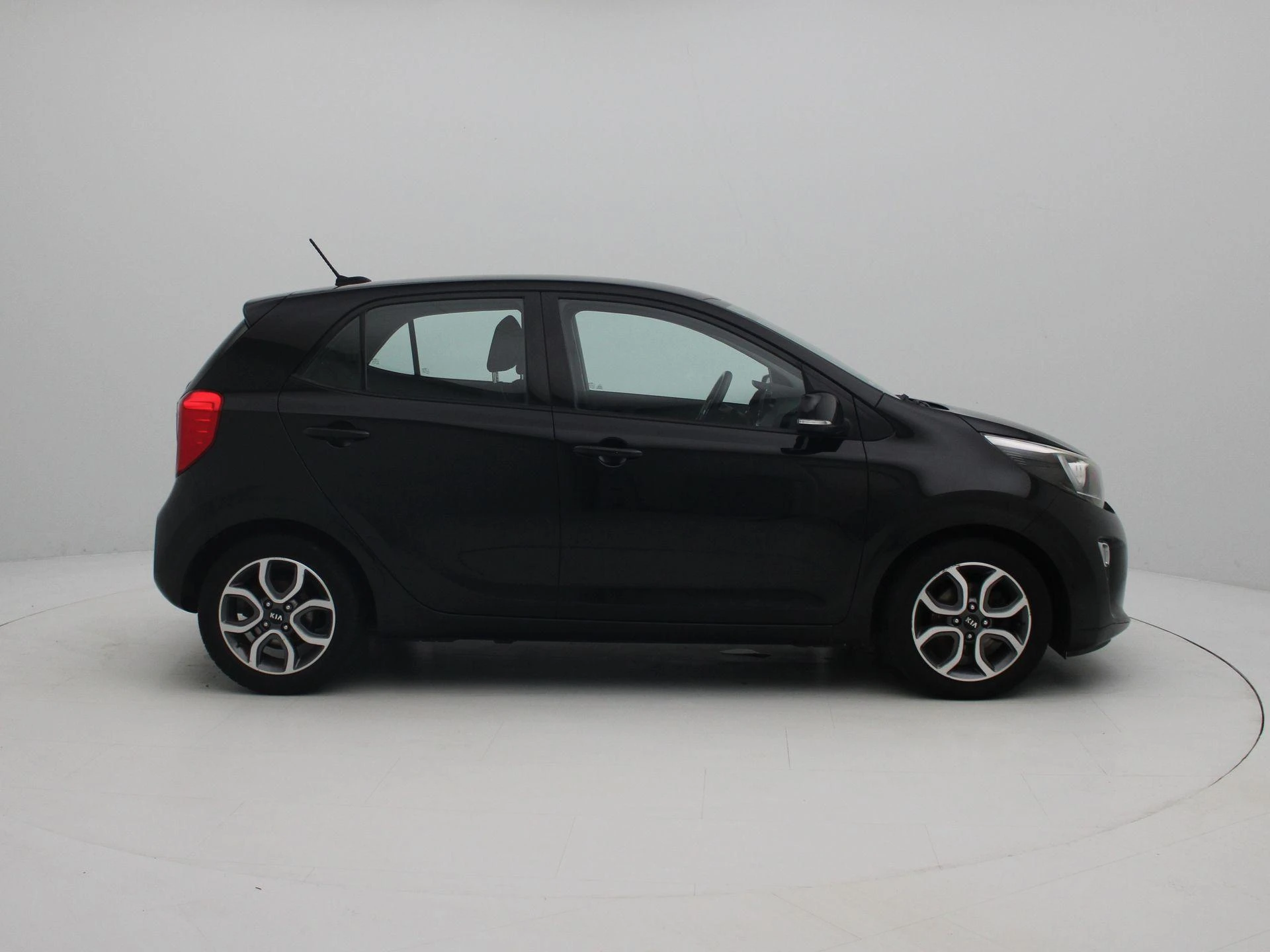 Kia-Picanto-image-5