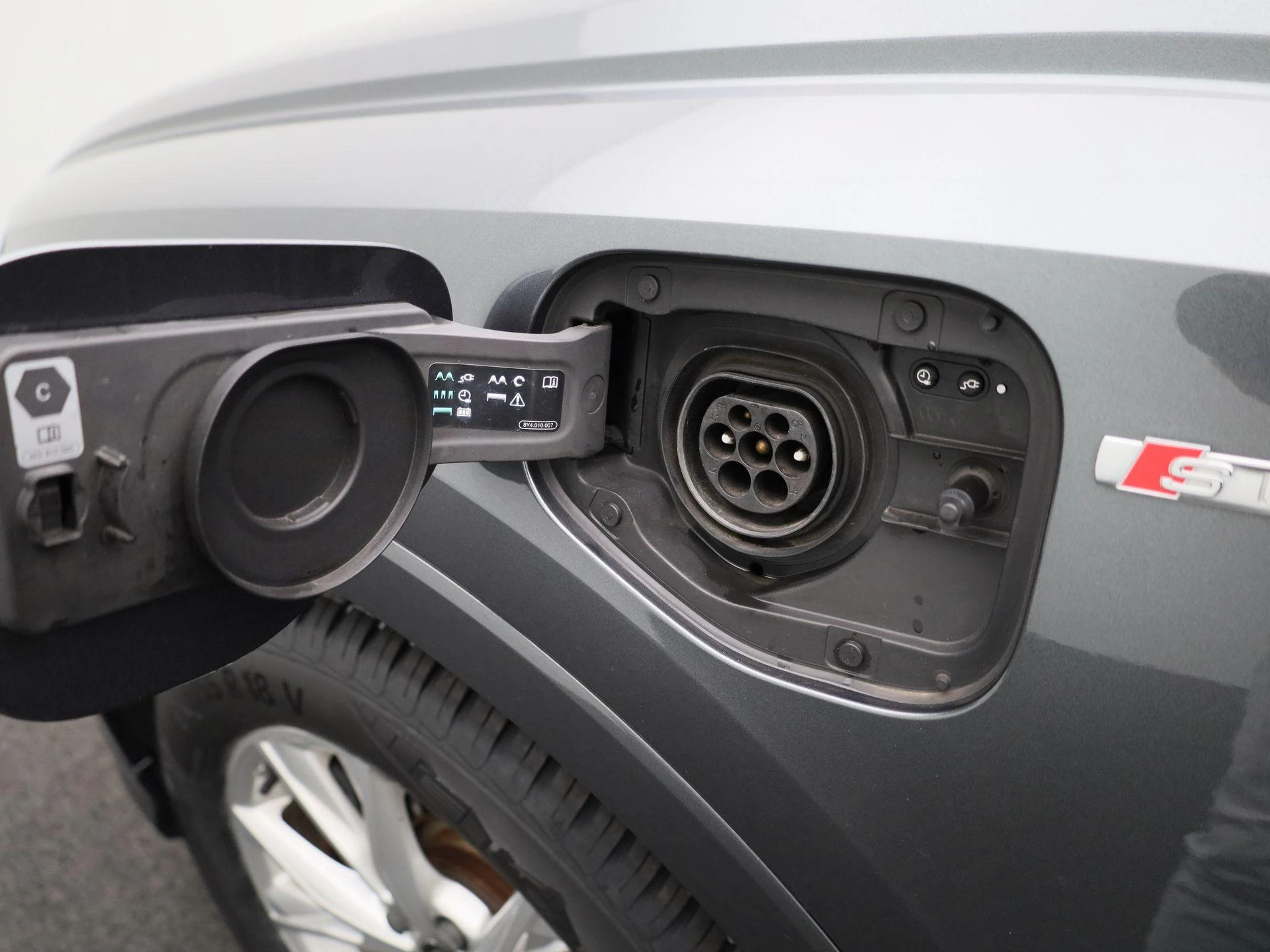 Audi-Q3-image-48