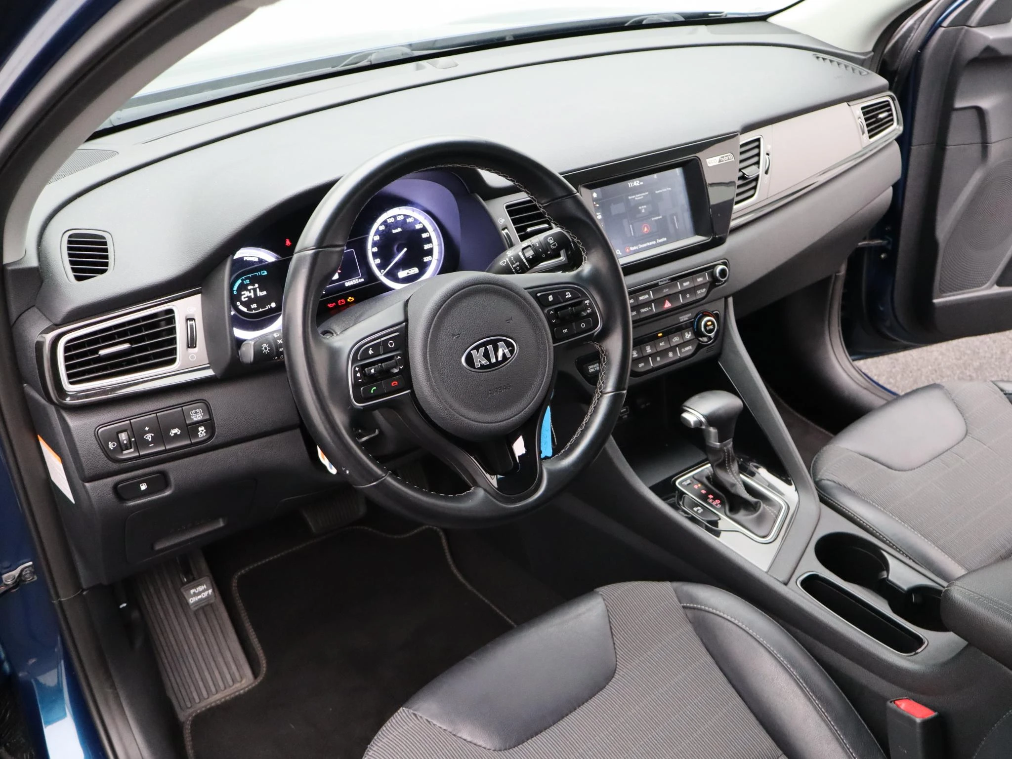 Kia-Niro-image-28