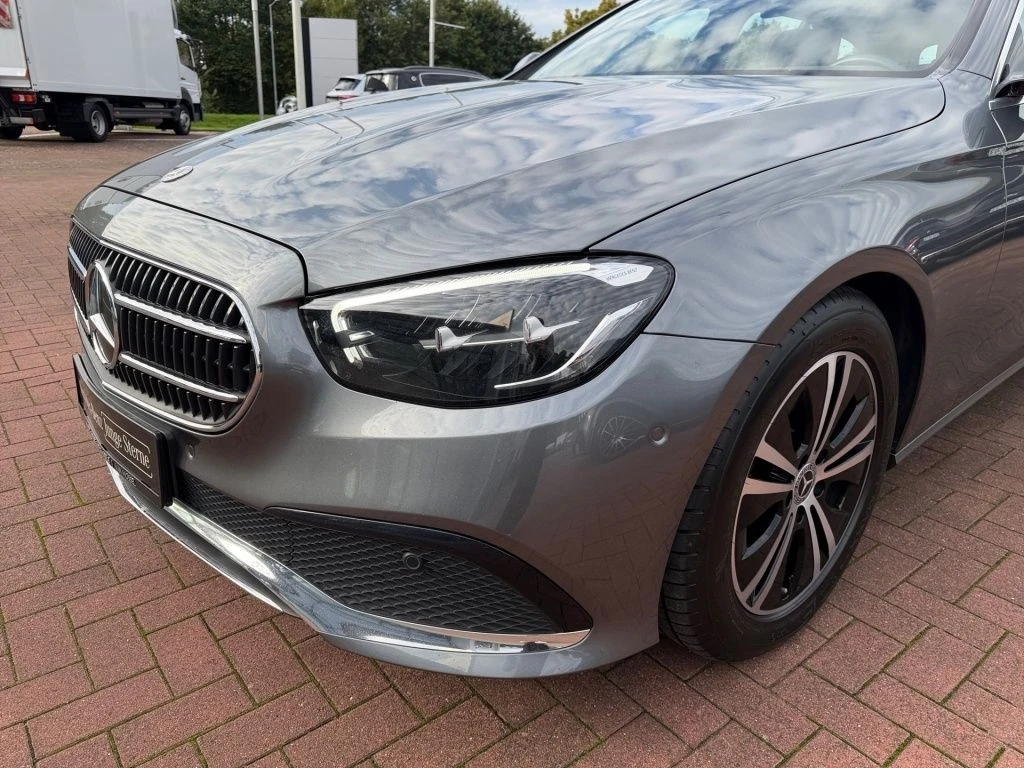 Mercedes-Benz-E-Klasse 220 d-image-4