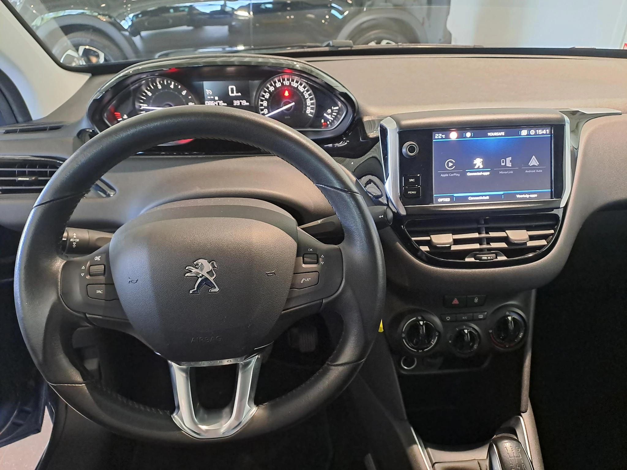 Peugeot-208-image-26