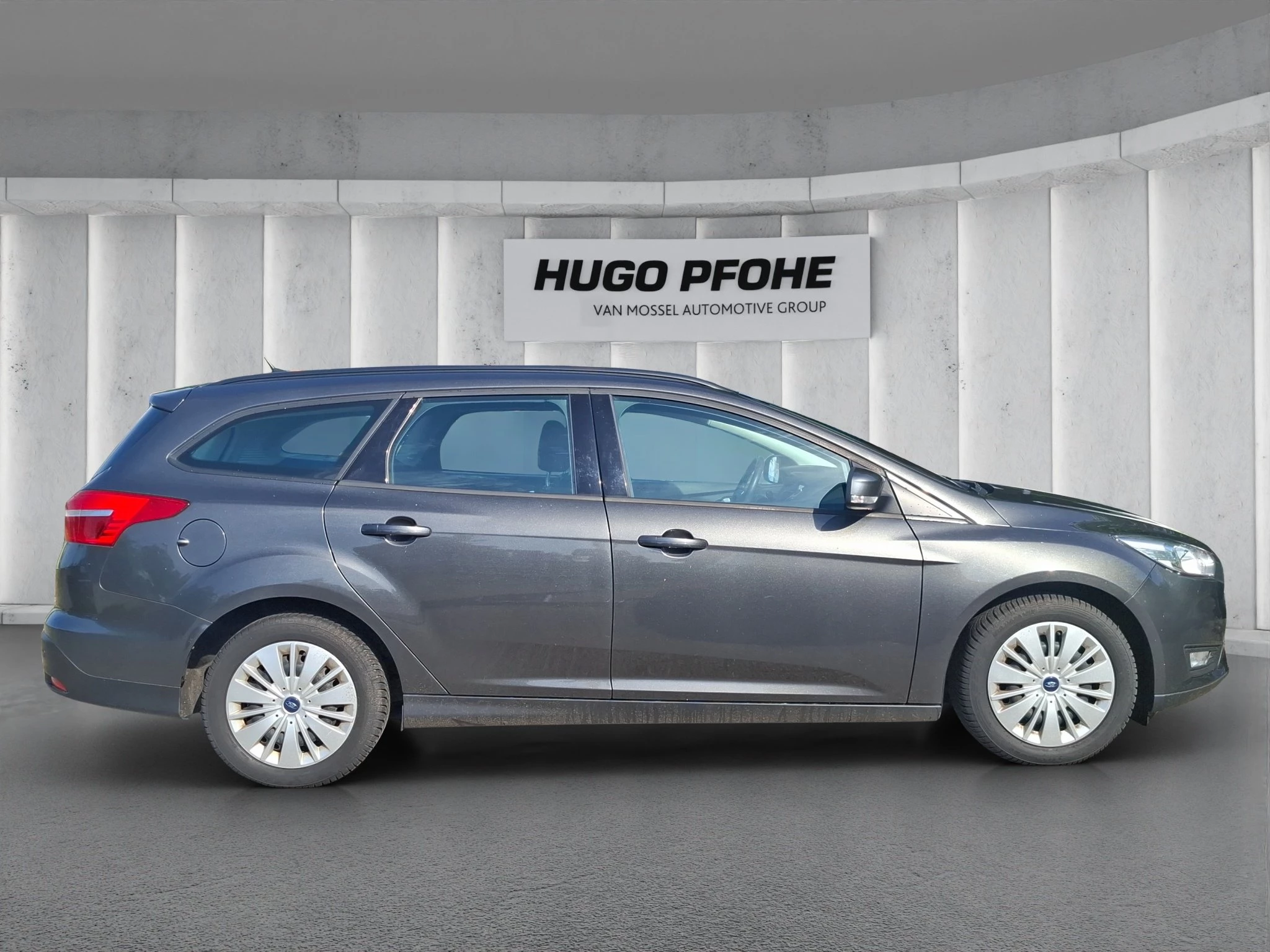 Ford Focus Turnier | NAVI | PDC | TEMPOMAT | SHZ | LRHZ | BLT