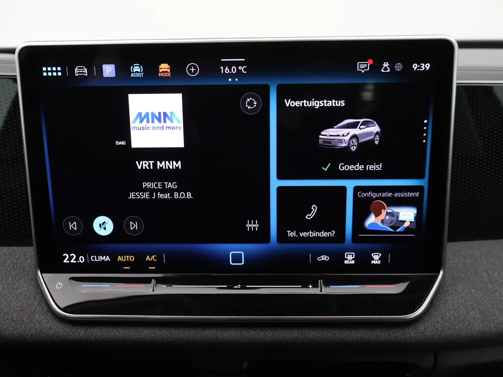 Volkswagen-Tiguan-image-18