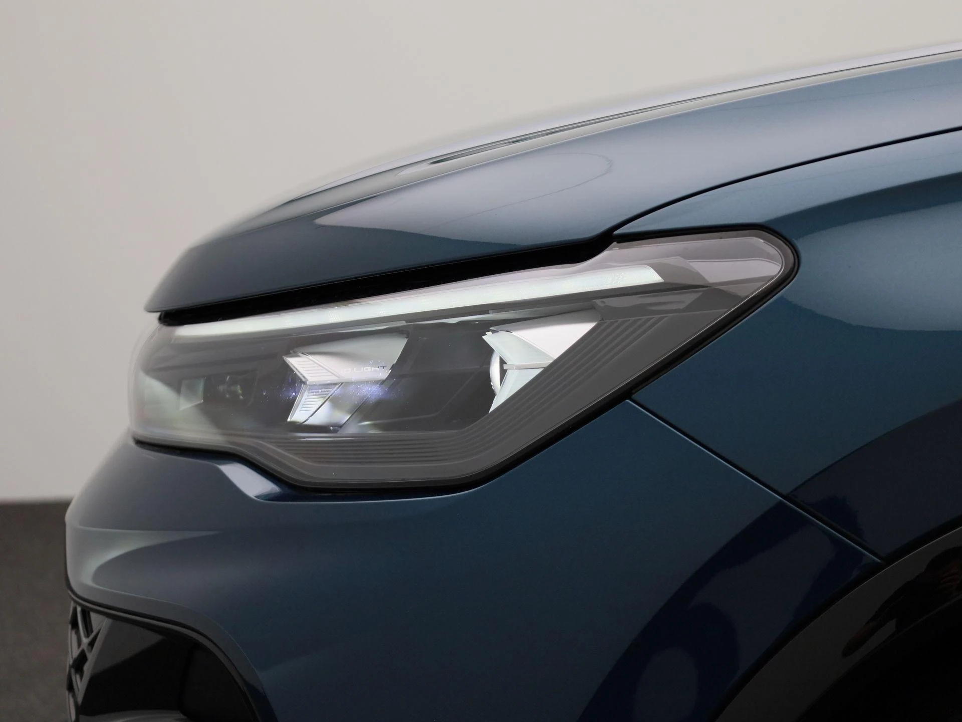 Volkswagen-Tiguan-image-15