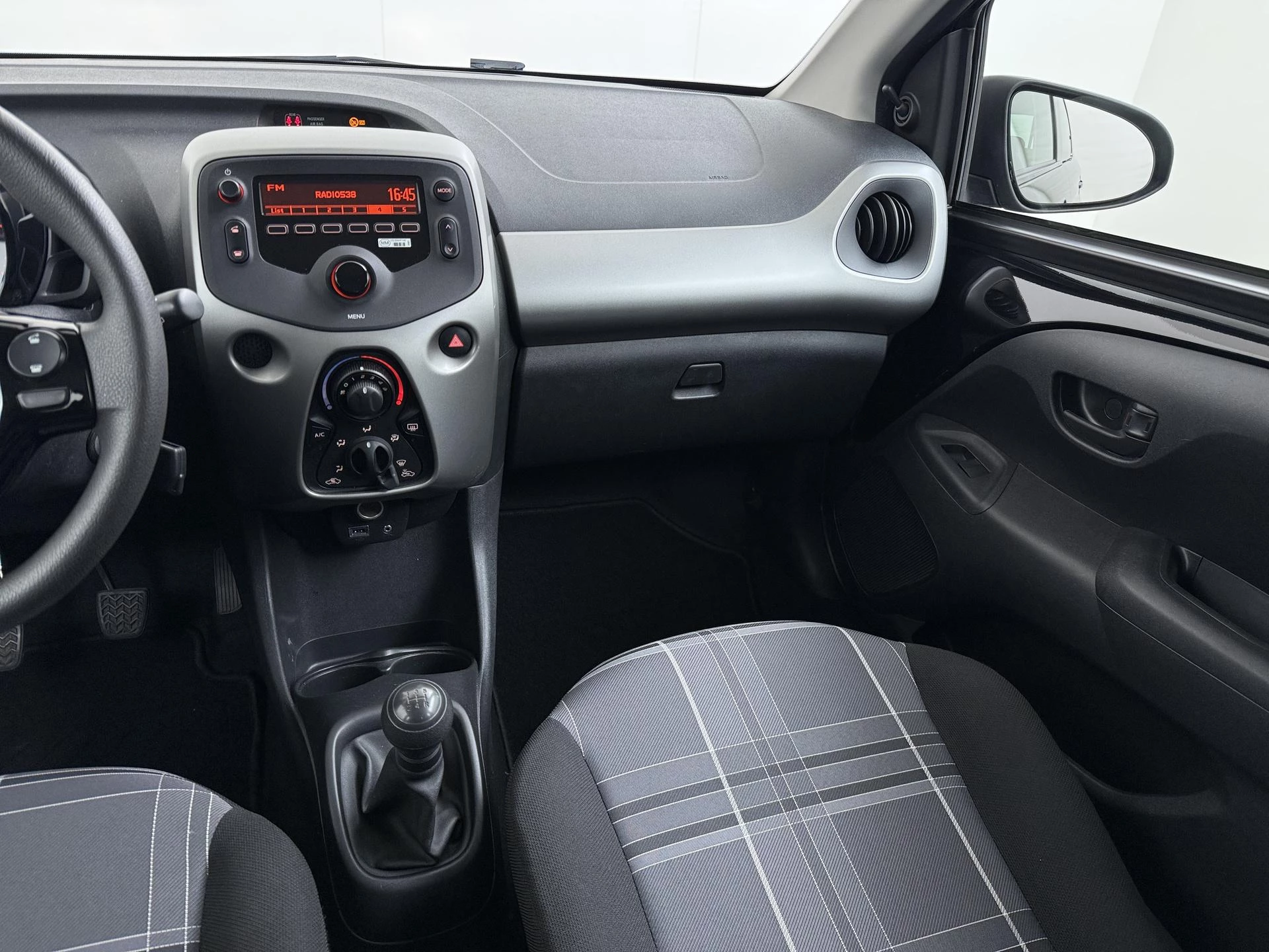 Peugeot-108-image-12