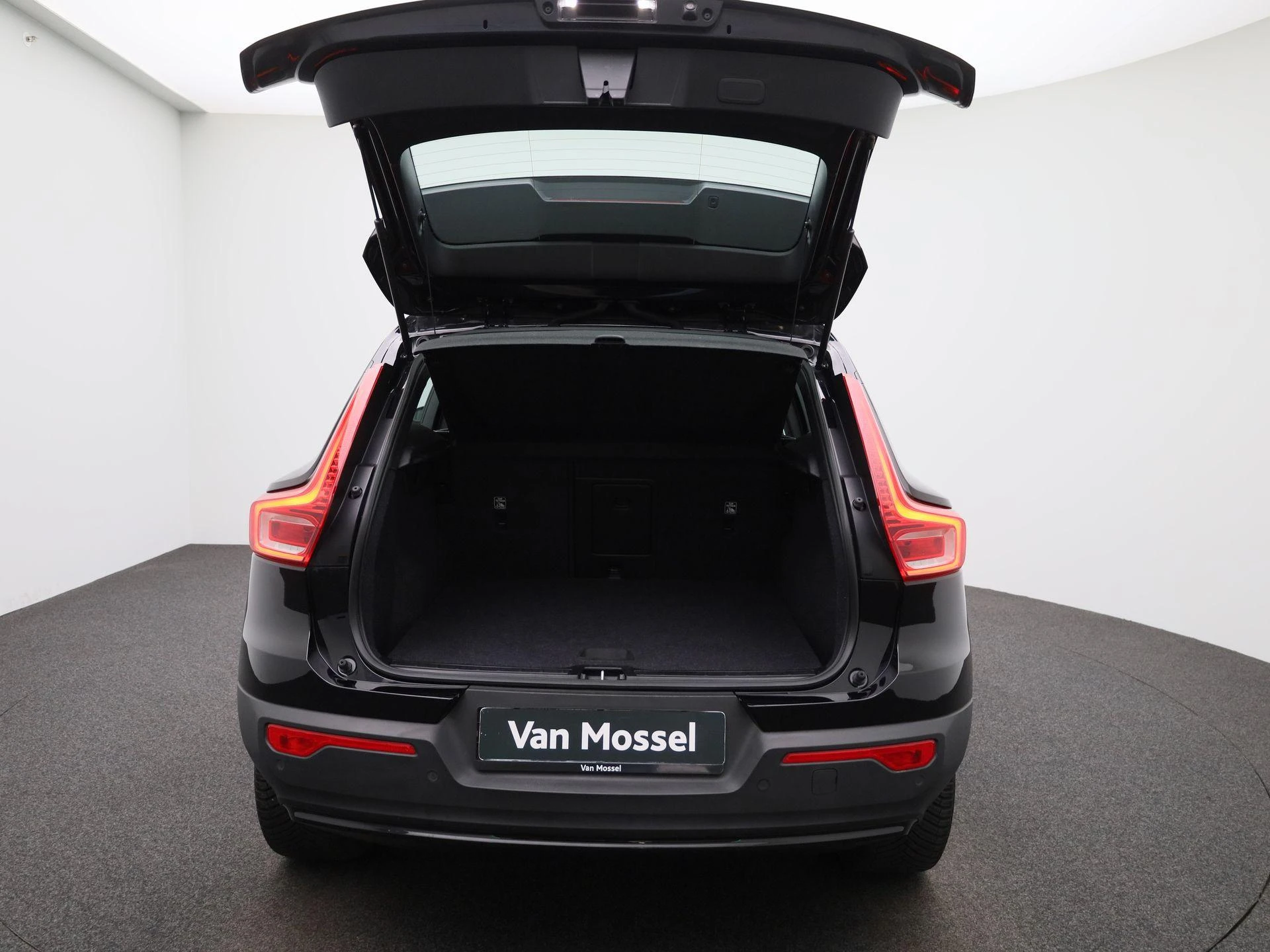 Volvo-XC40-image-10