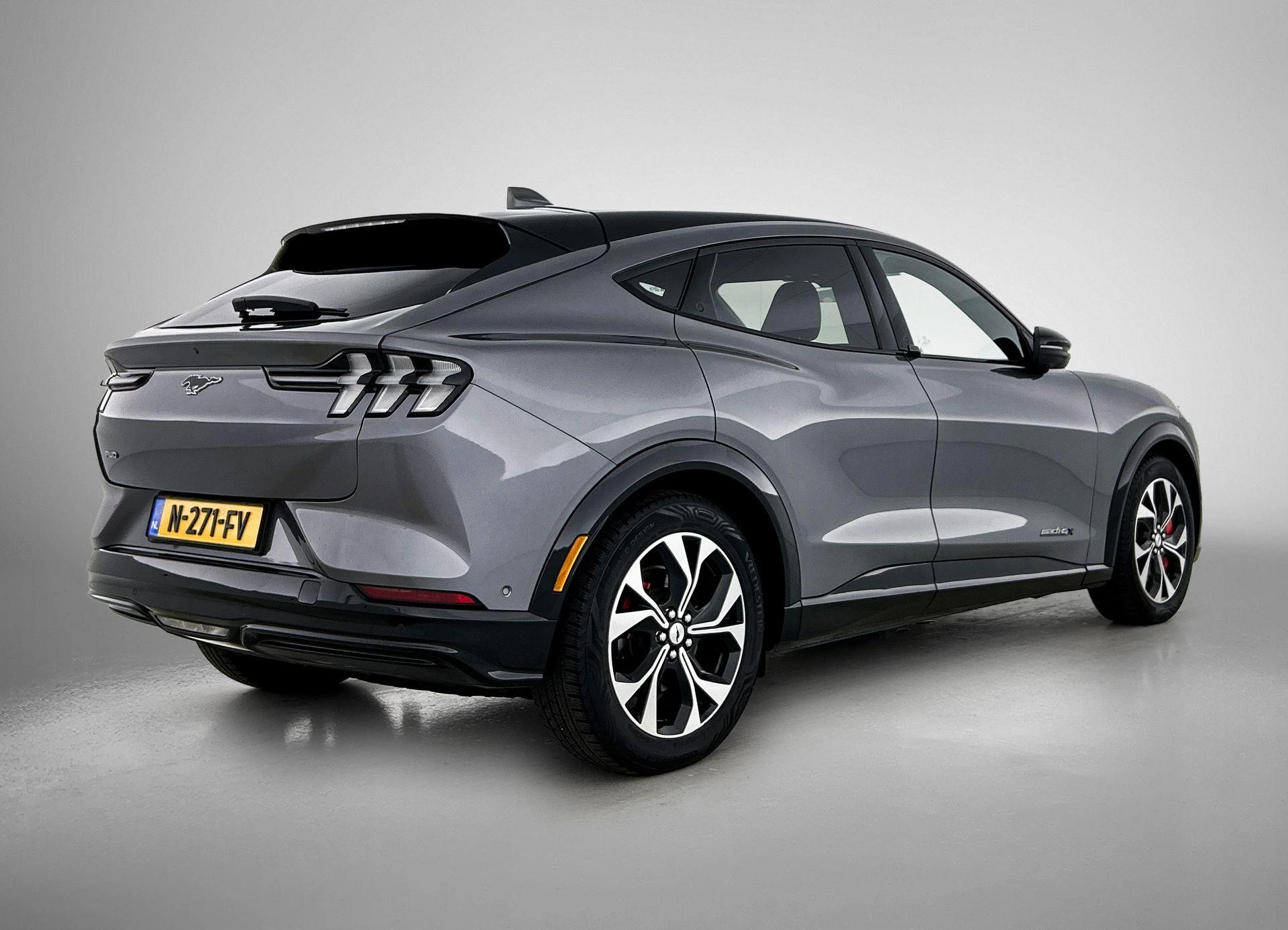 Ford-Mustang Mach-E-image-3